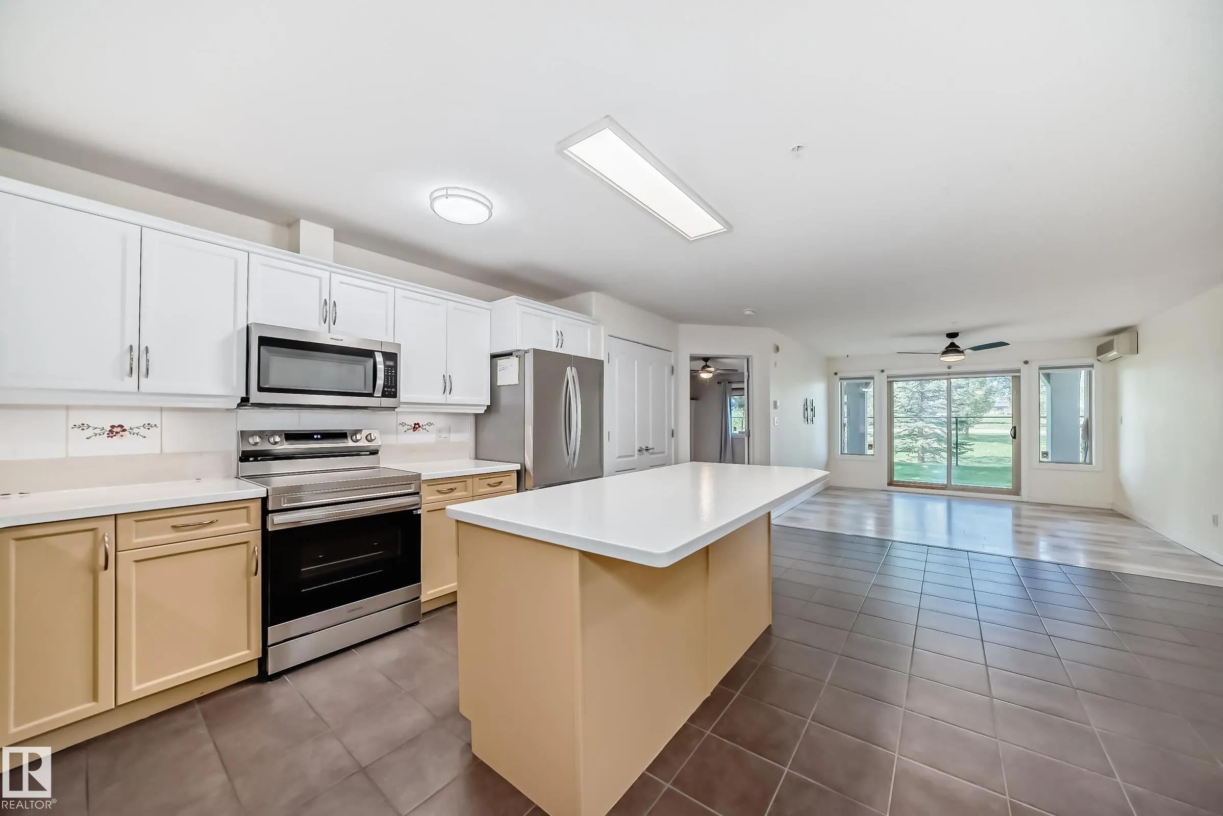 278 SUDER GREENS Drive
