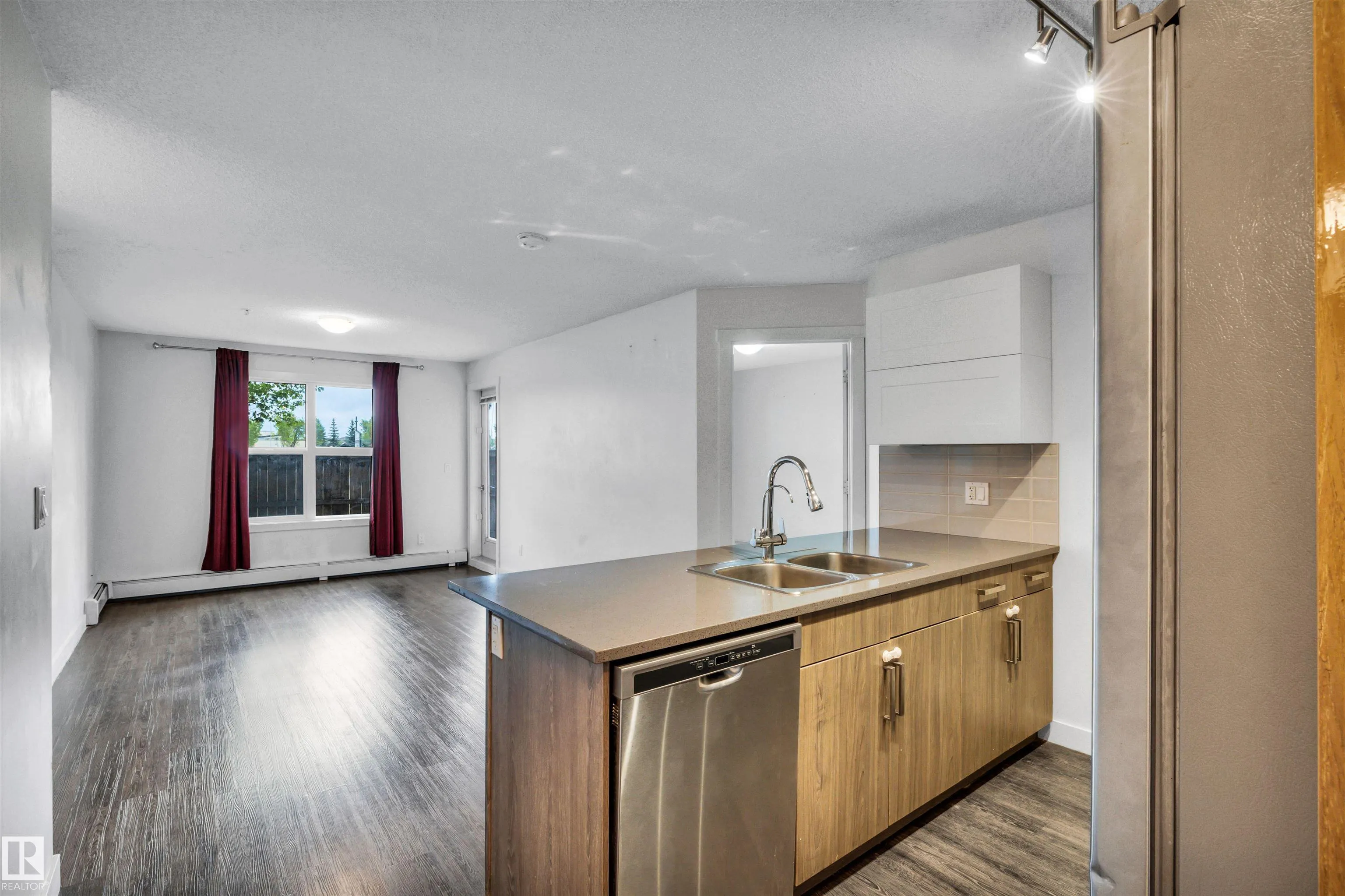 667 WATT Boulevard