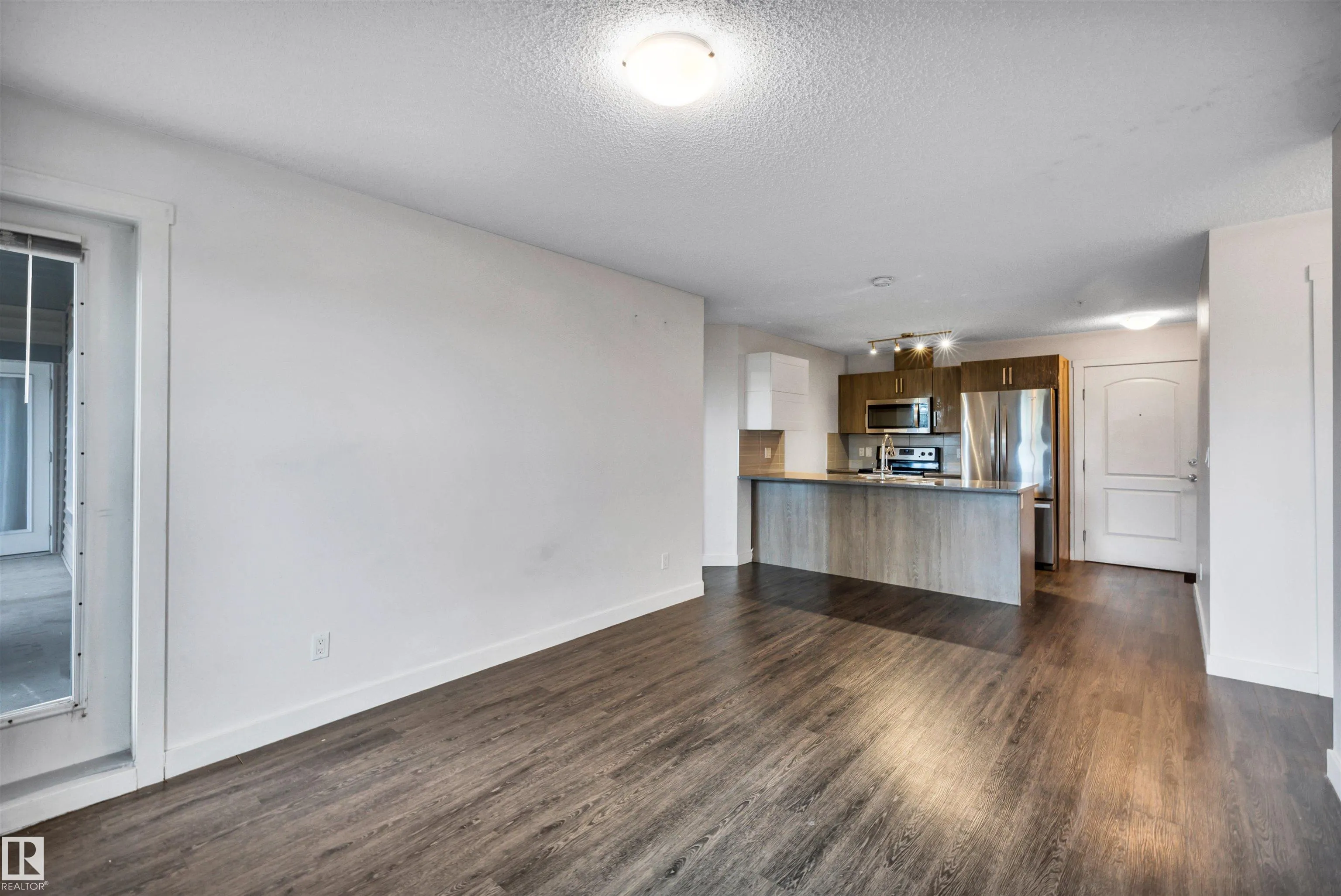 667 WATT Boulevard