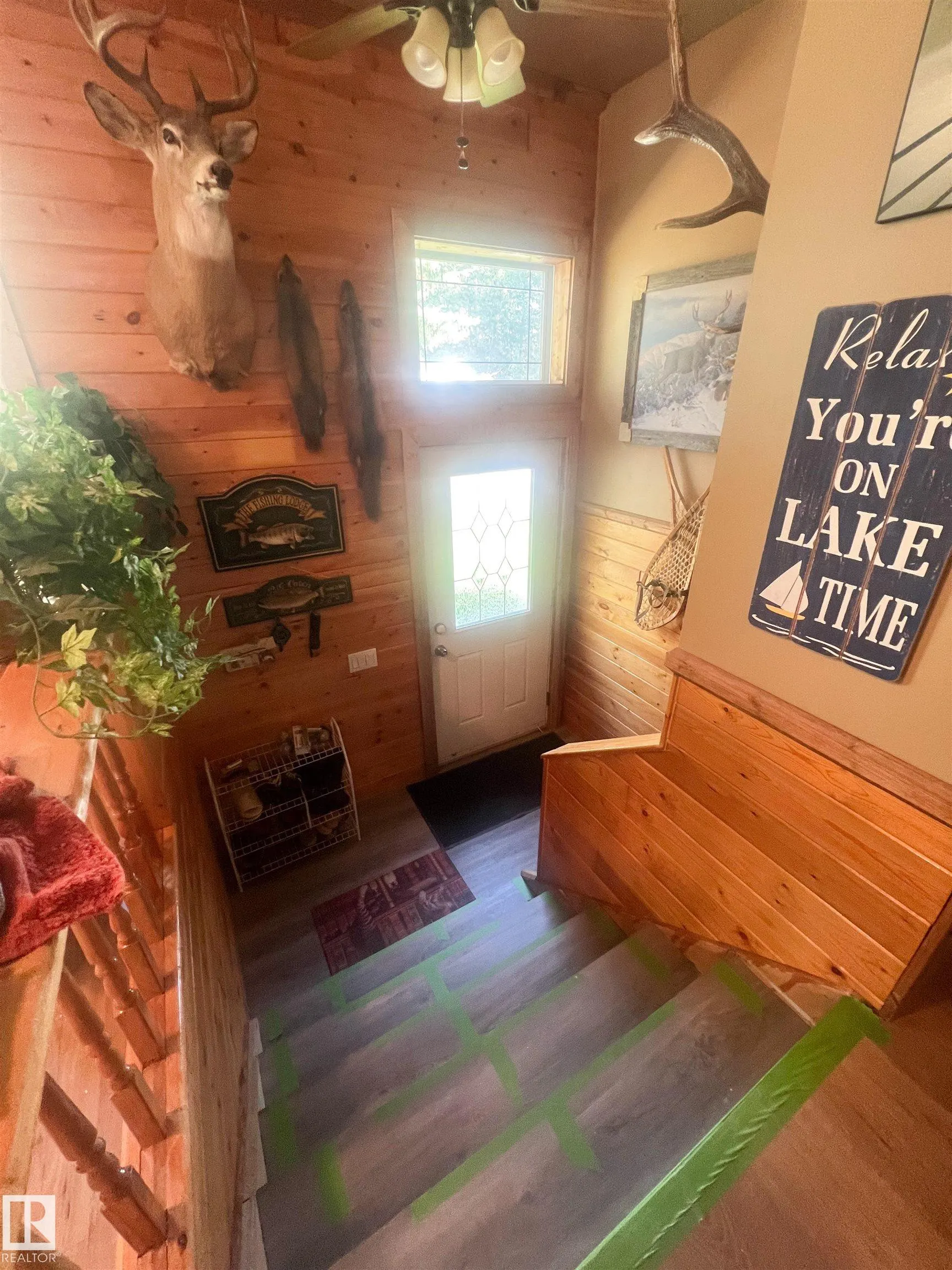 20 PINE Crescent