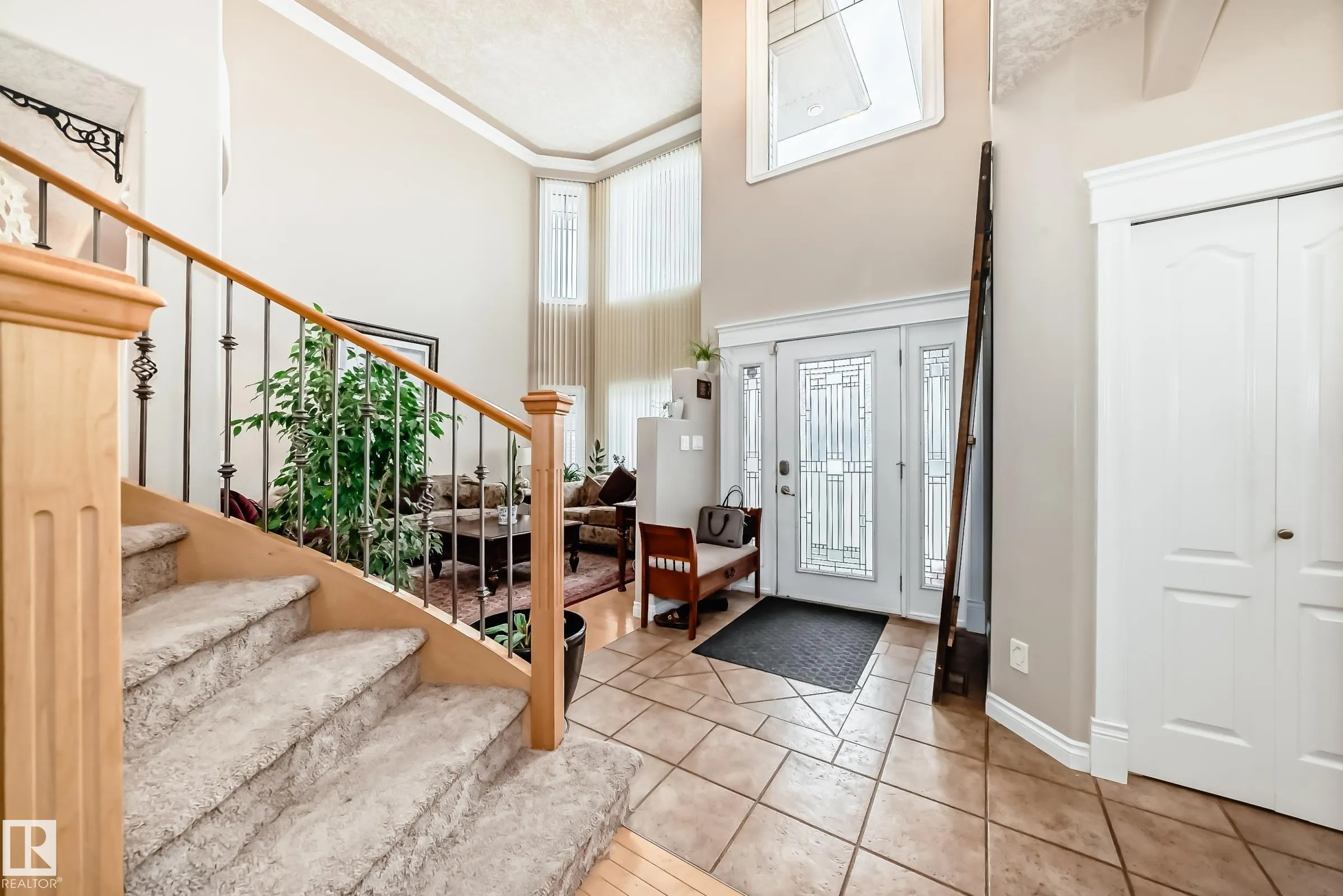 1436 BISHOP Point(e)