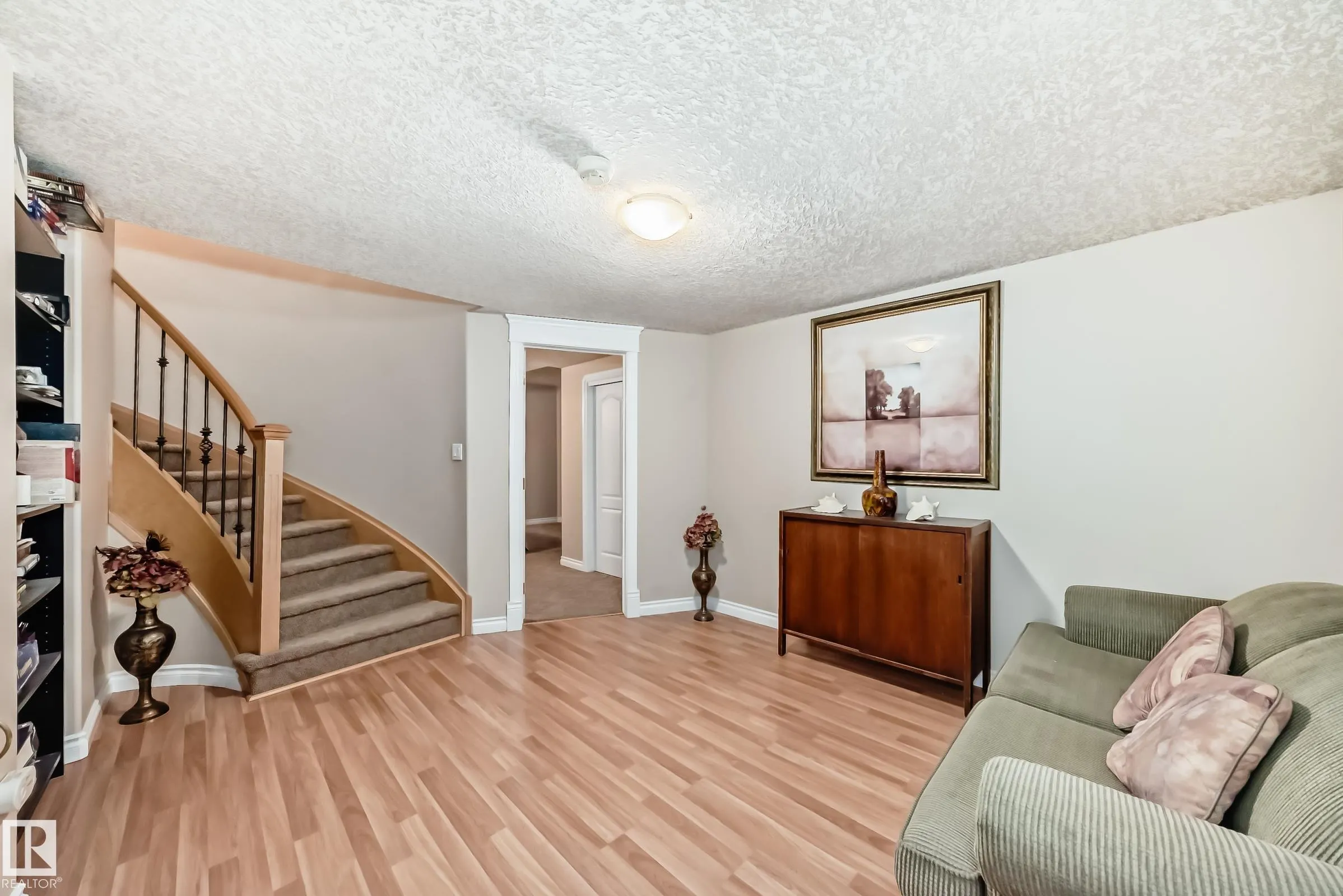 1436 BISHOP Point(e)
