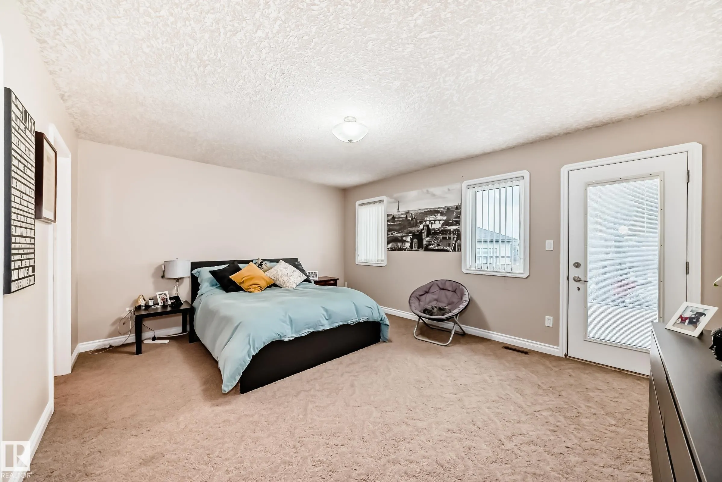 1436 BISHOP Point(e)