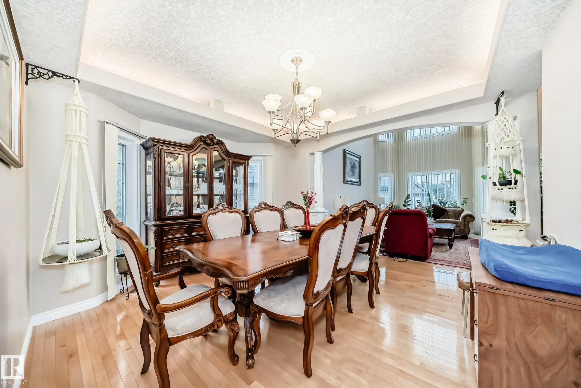 1436 BISHOP Point(e)