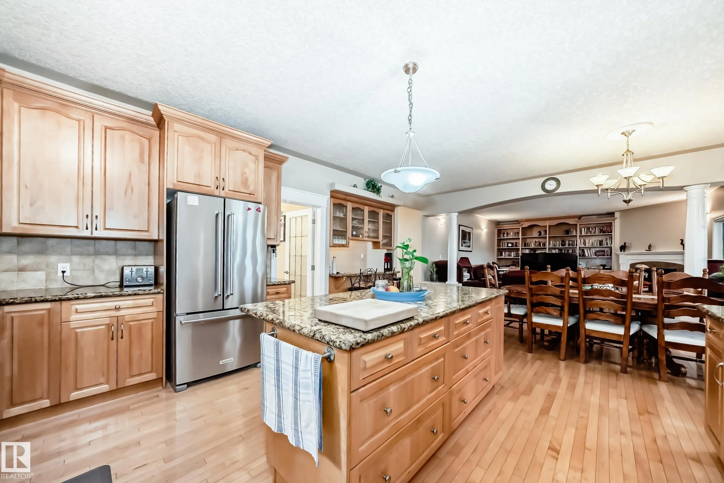 1436 BISHOP Point(e)