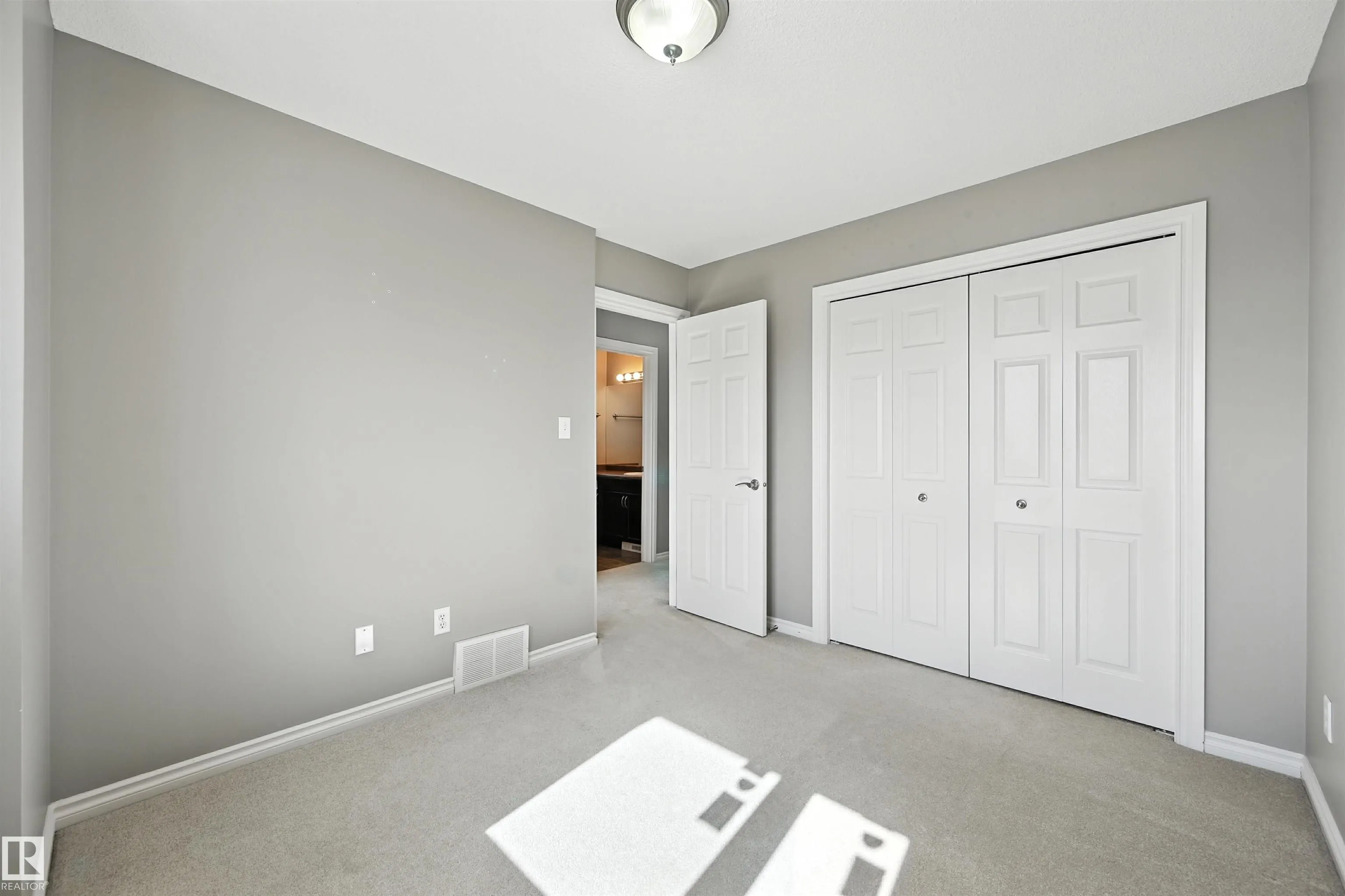 1785 HAMMOND Crescent