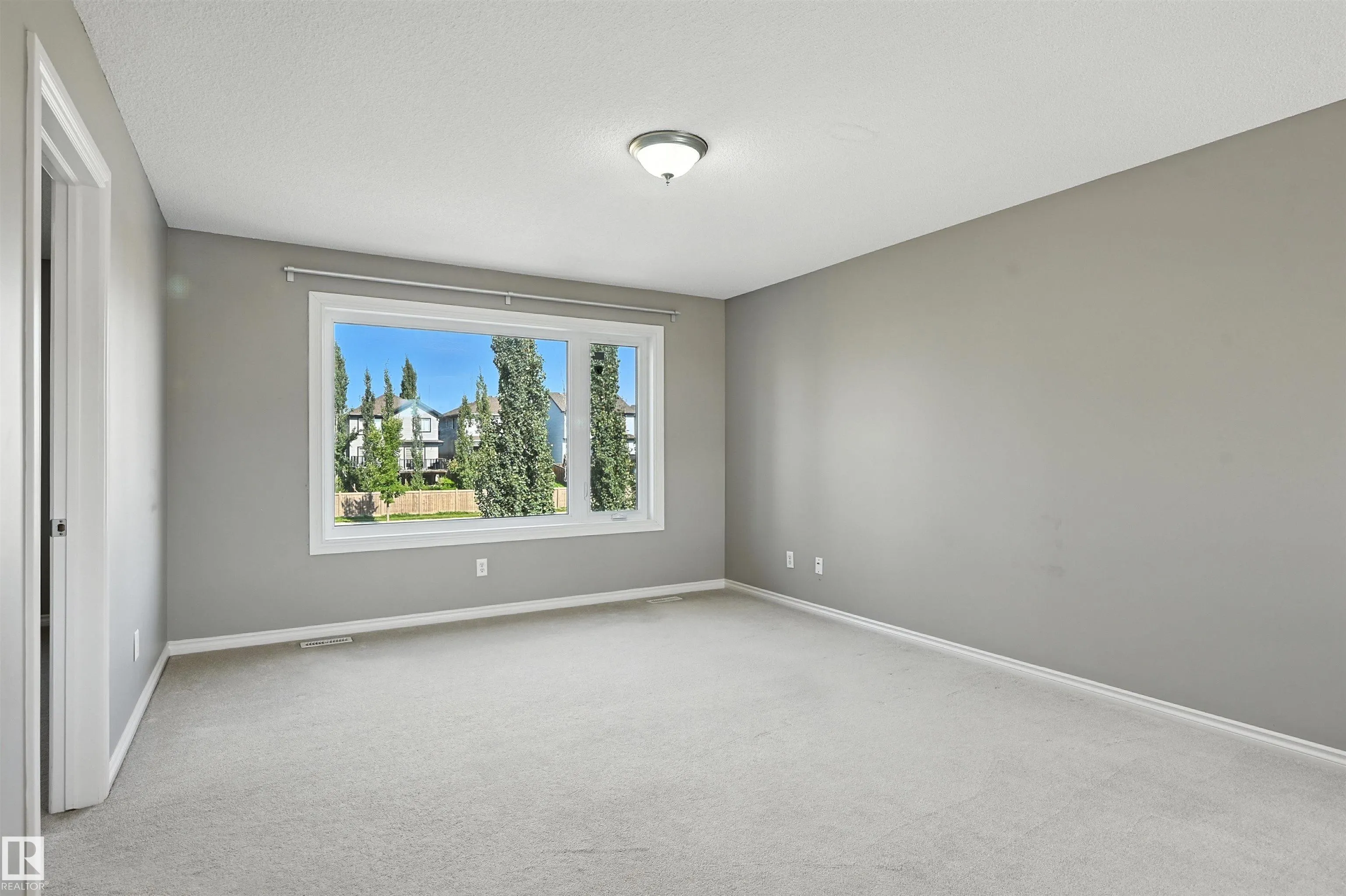 1785 HAMMOND Crescent