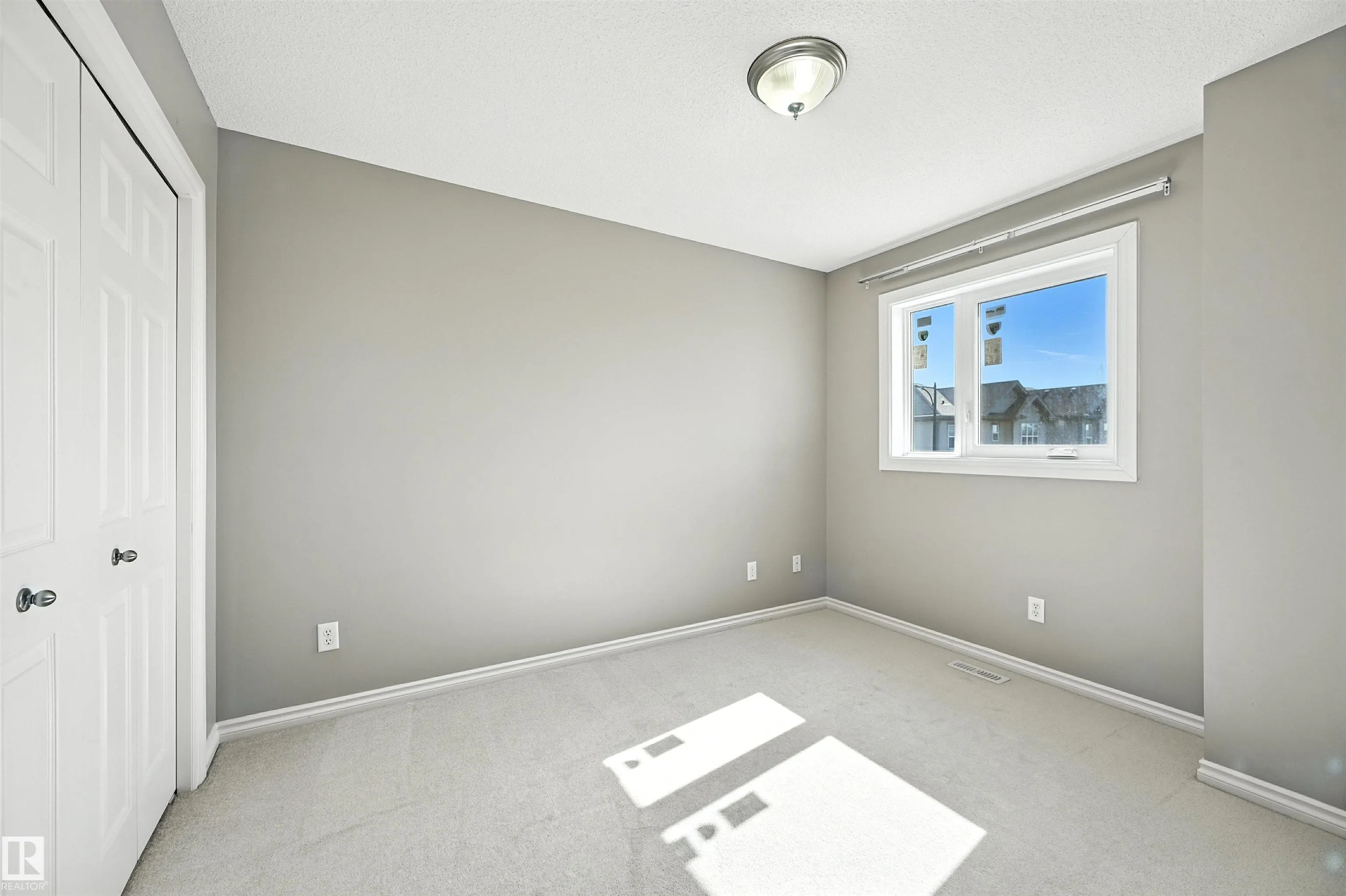1785 HAMMOND Crescent