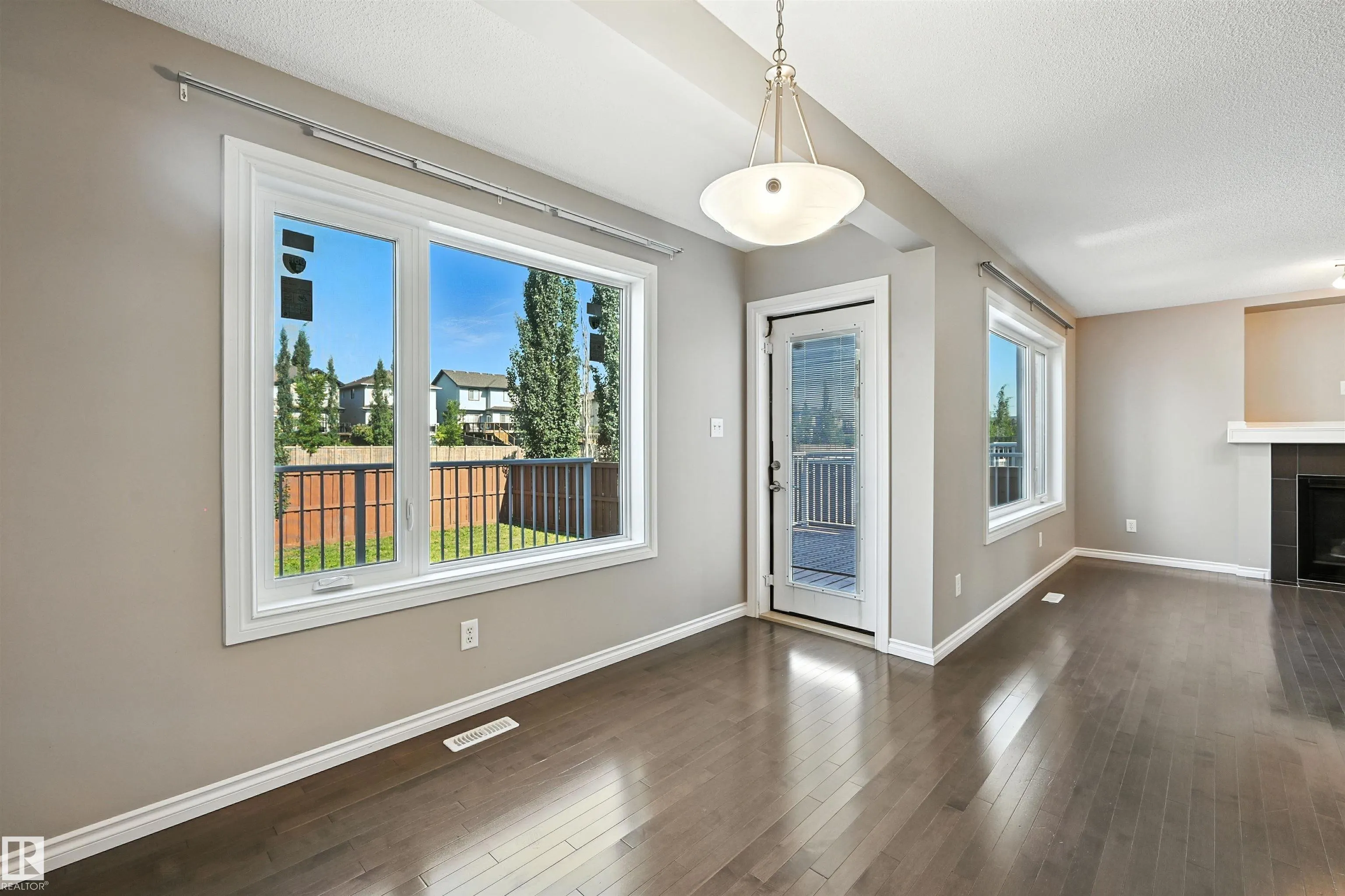 1785 HAMMOND Crescent