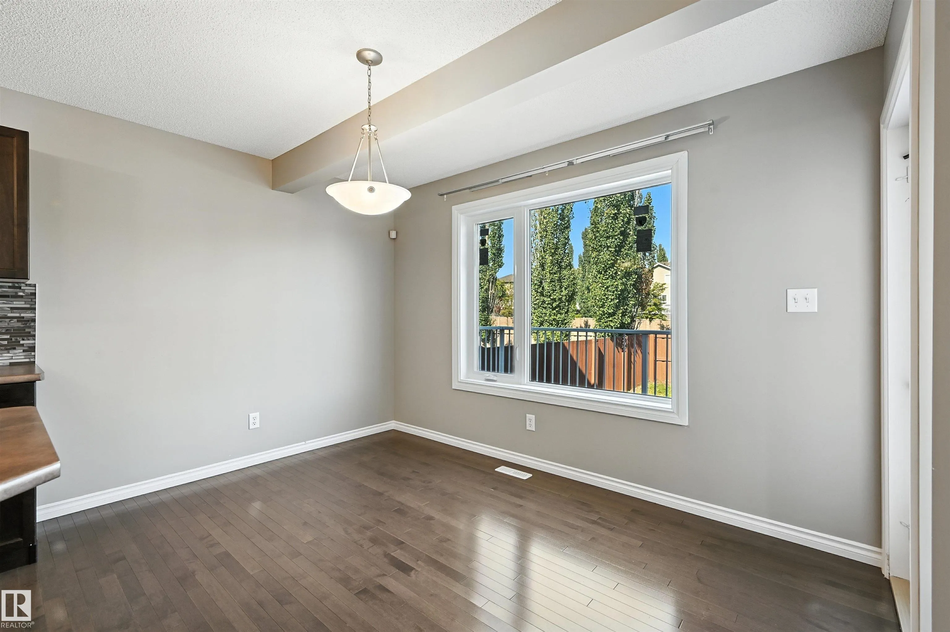 1785 HAMMOND Crescent