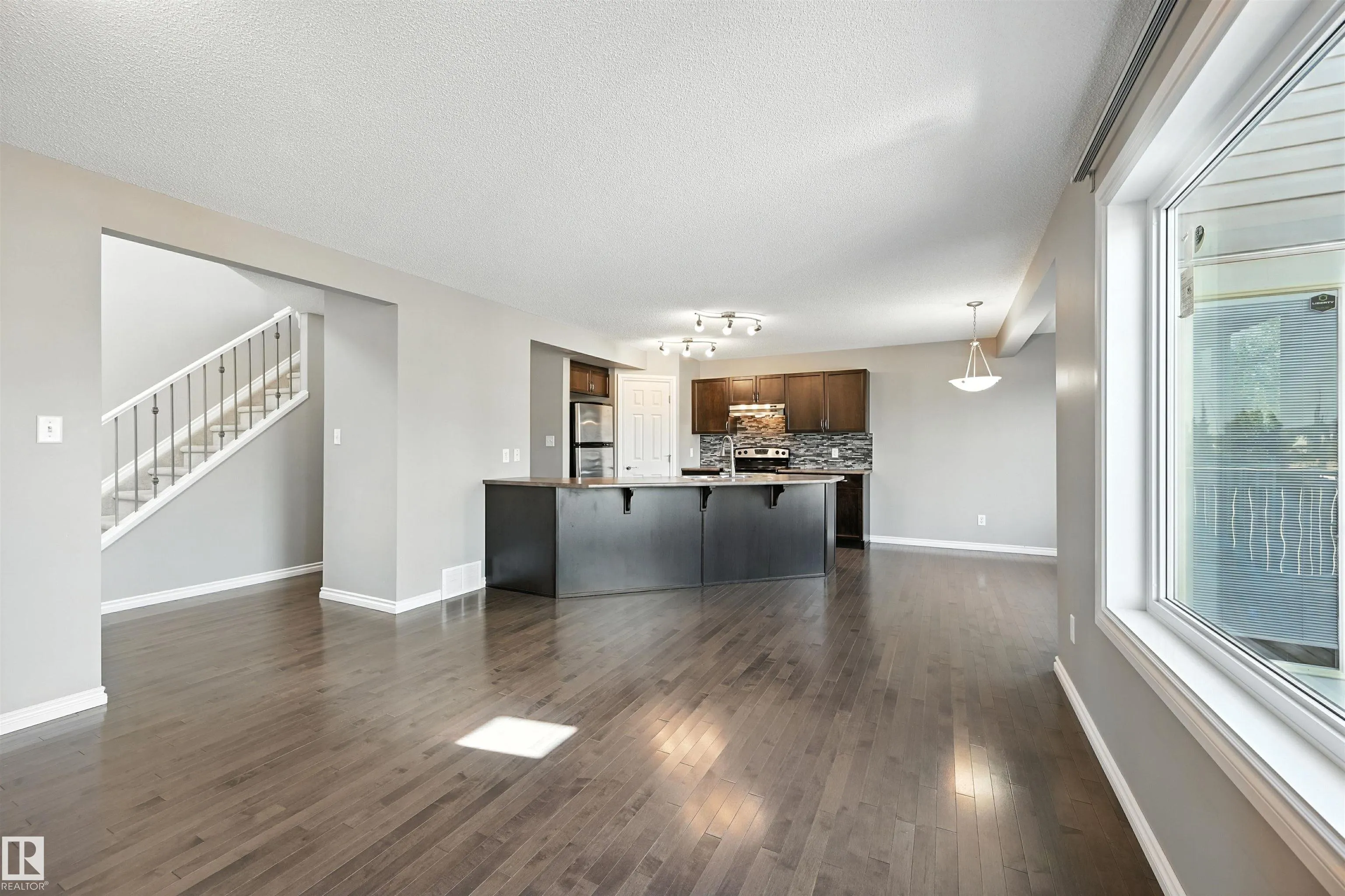 1785 HAMMOND Crescent
