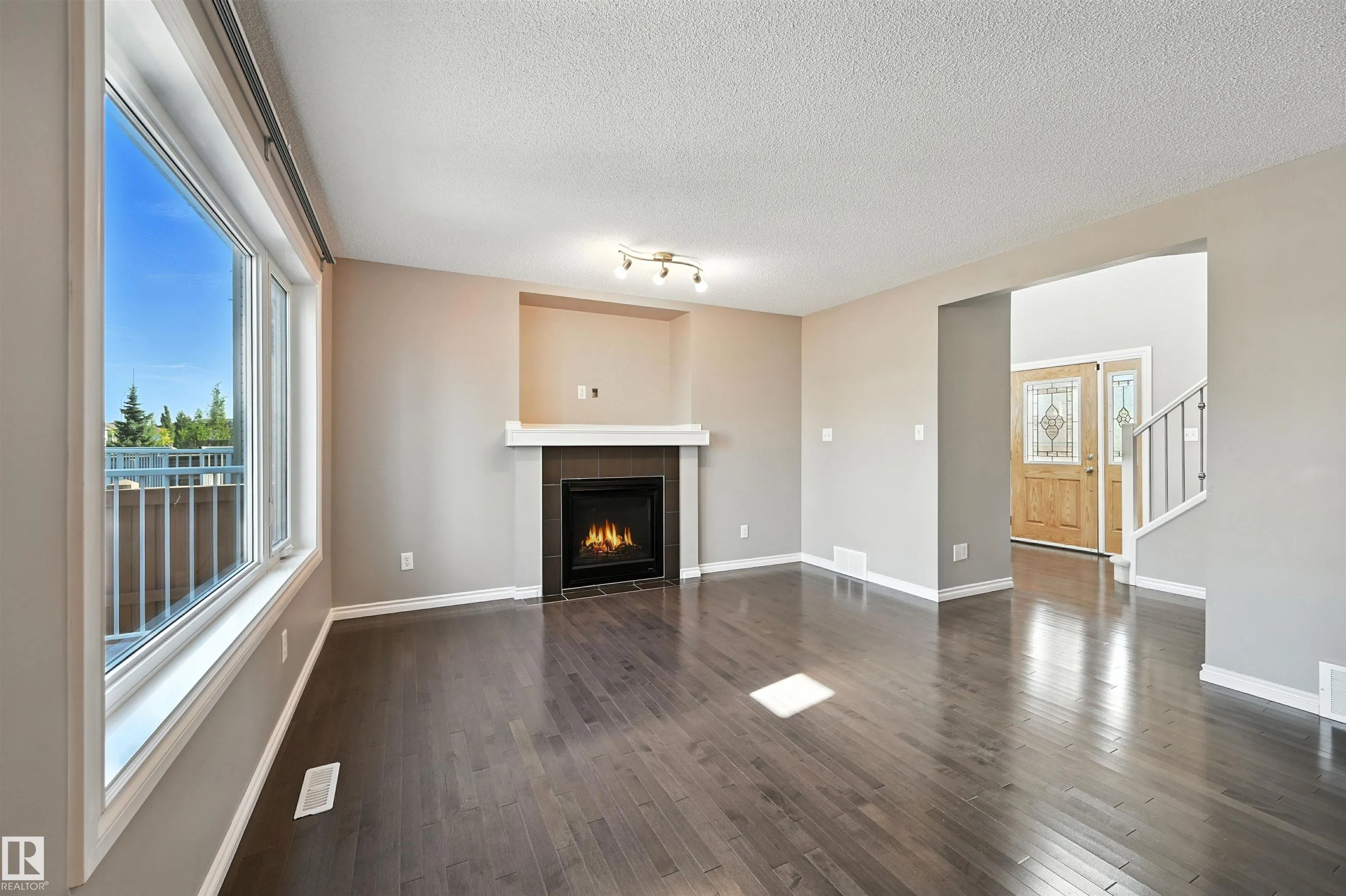 1785 HAMMOND Crescent