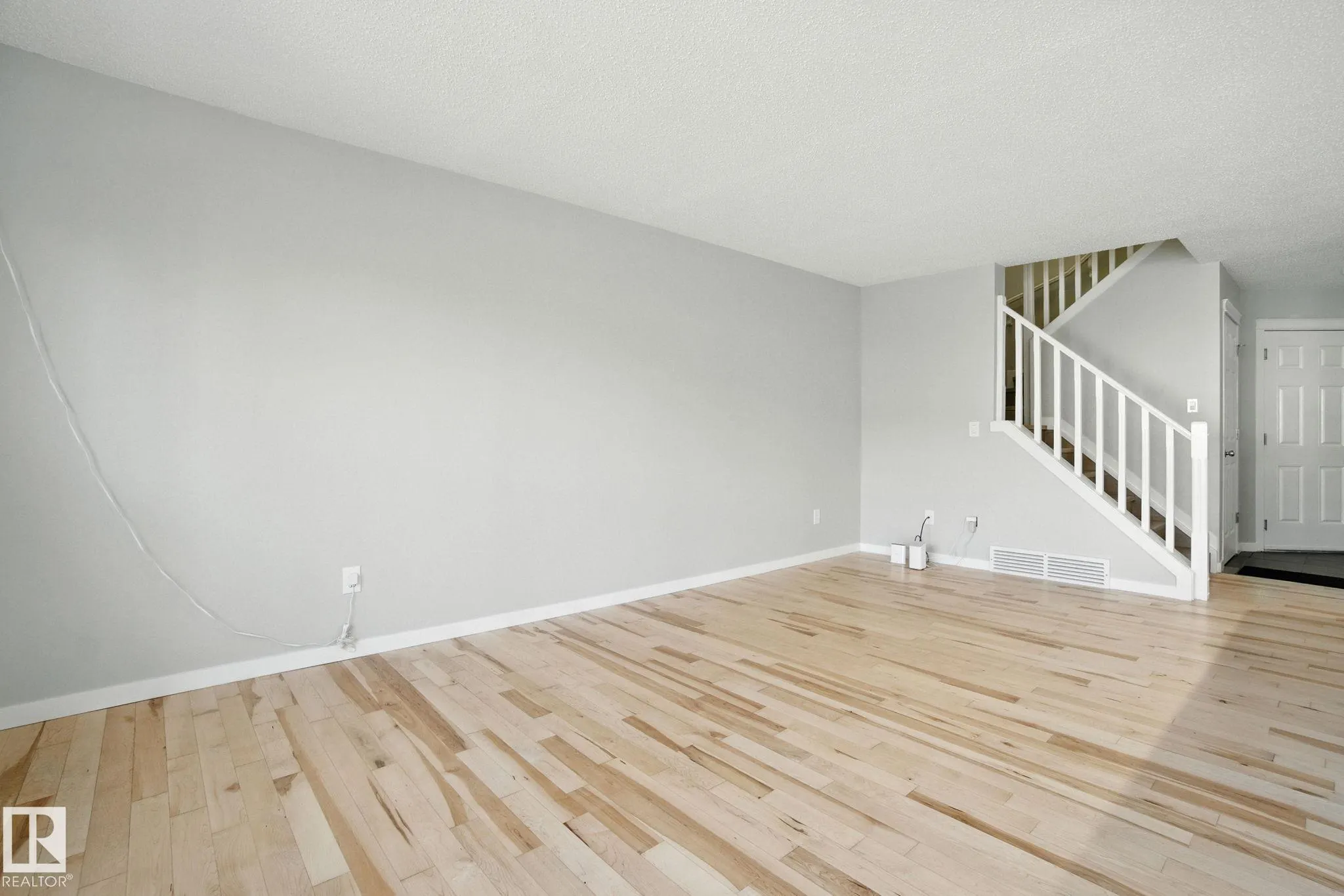2306 CASSELMAN CR