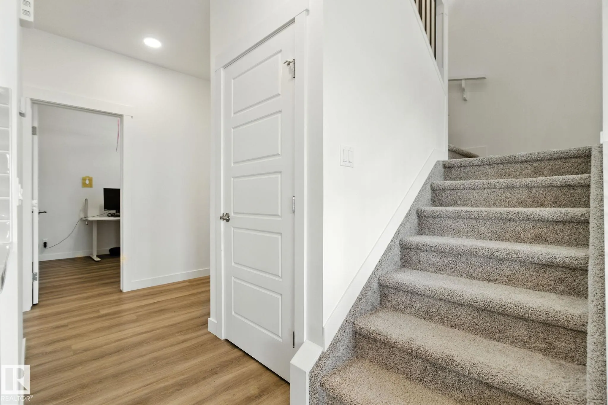 6423 66 Street