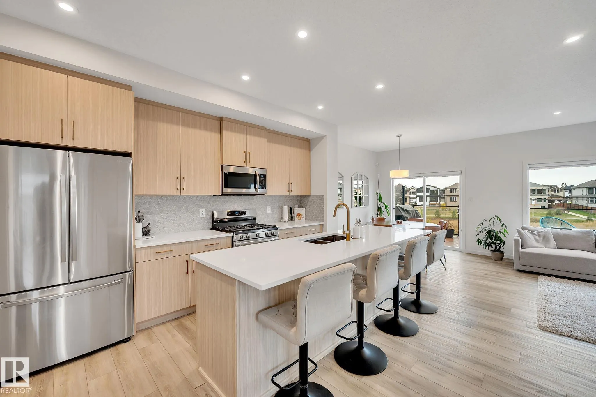 5395 Lark Landing