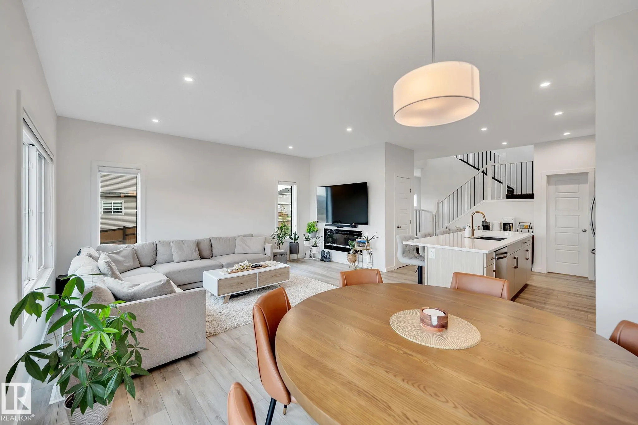 5395 Lark Landing