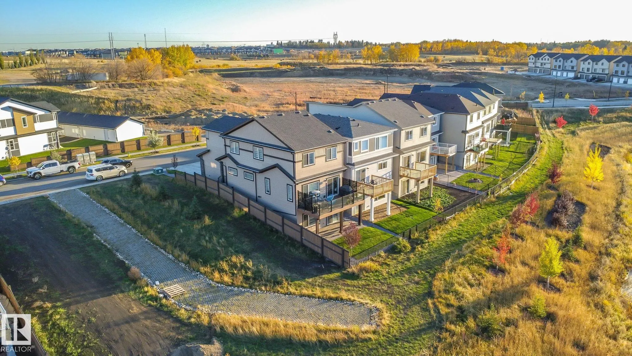 5395 Lark Landing