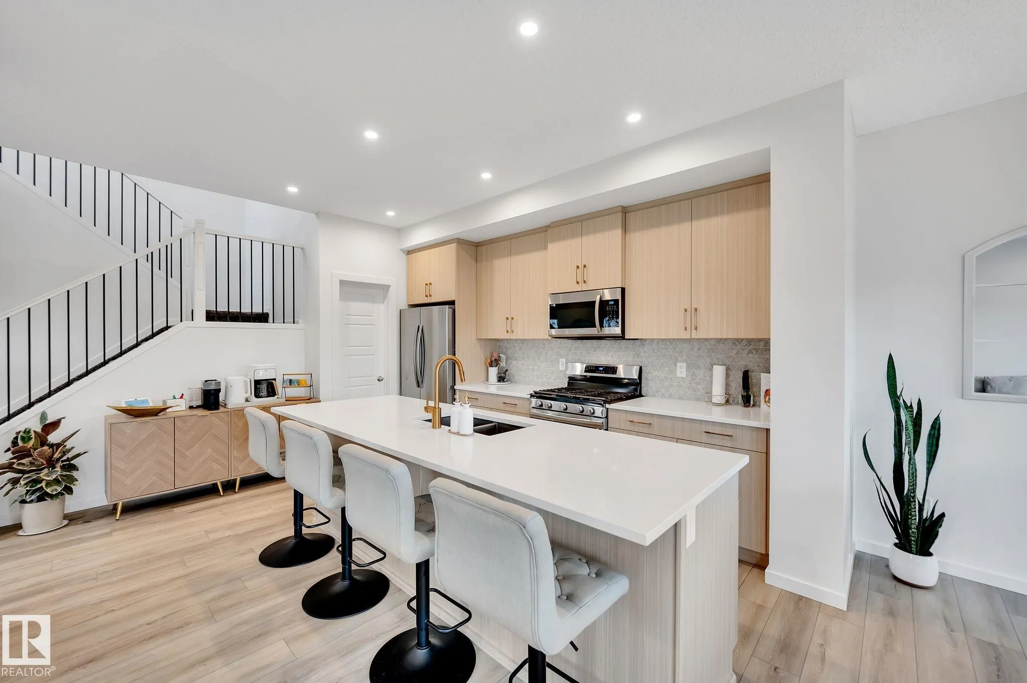 5395 Lark Landing