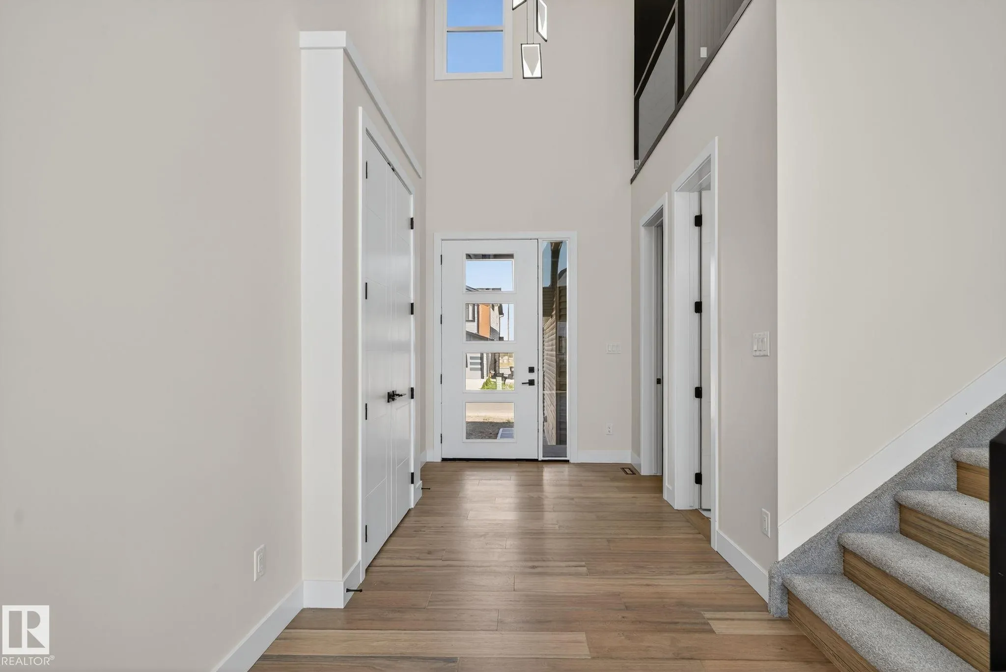 17116 2 Street