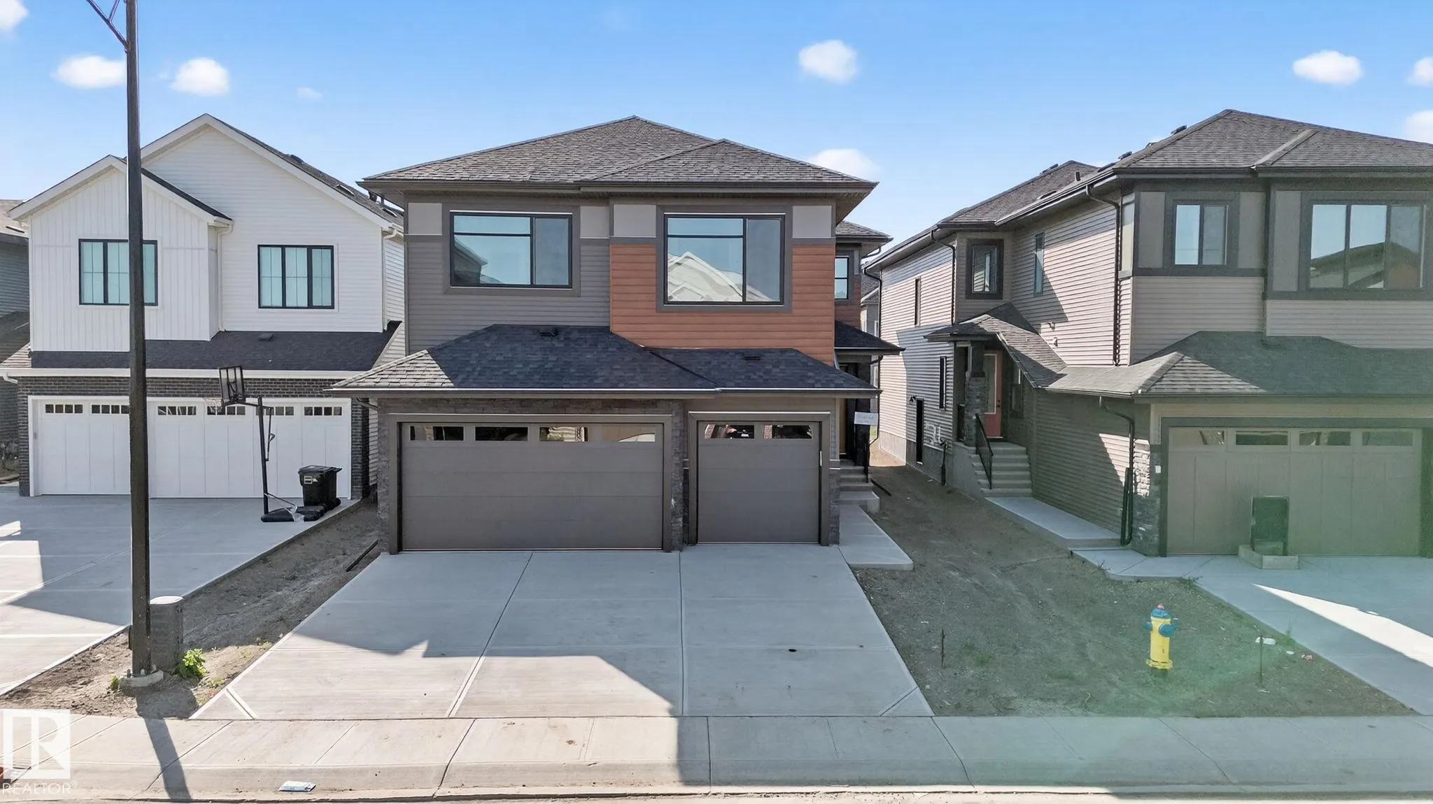 17116 2 Street