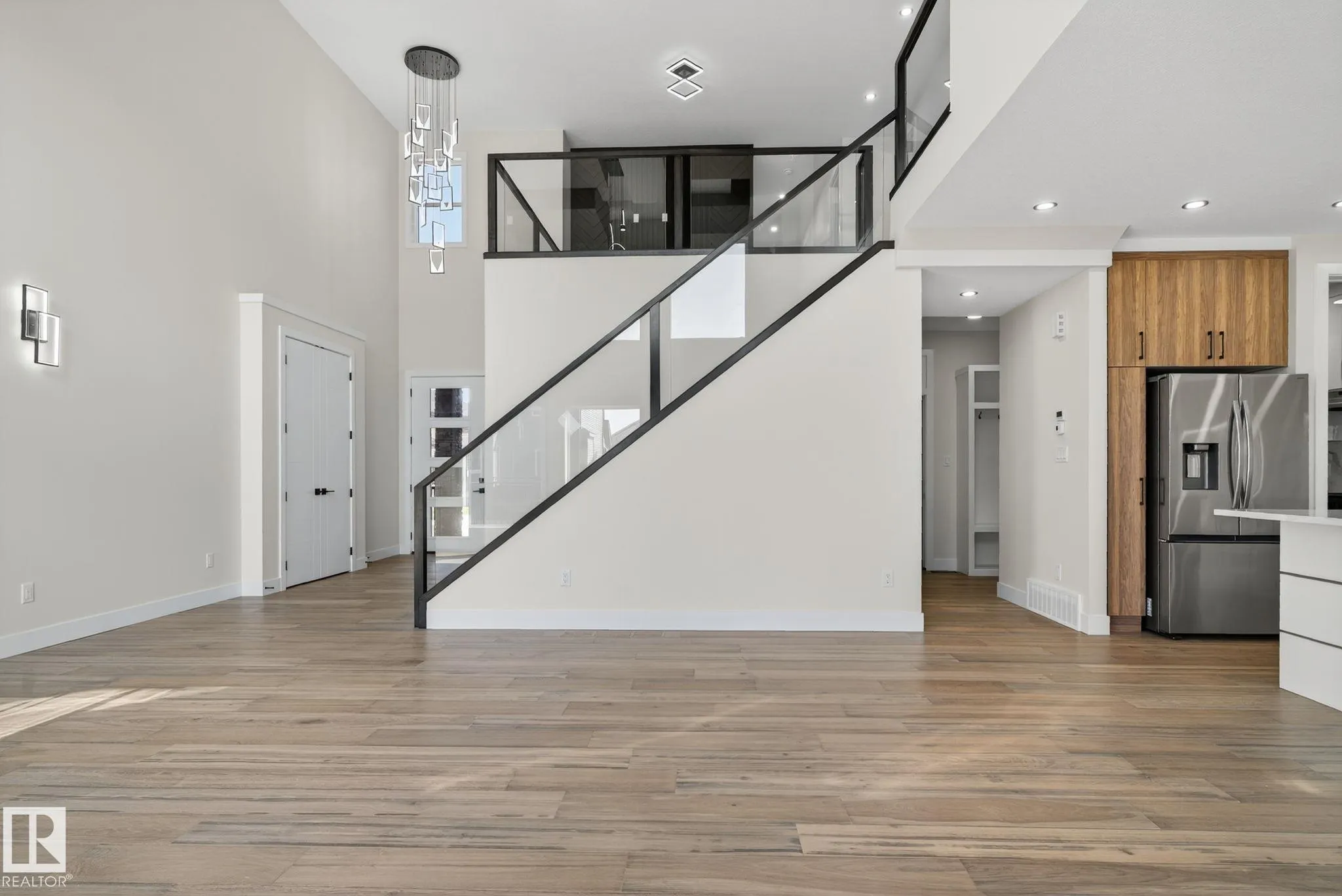 17116 2 Street