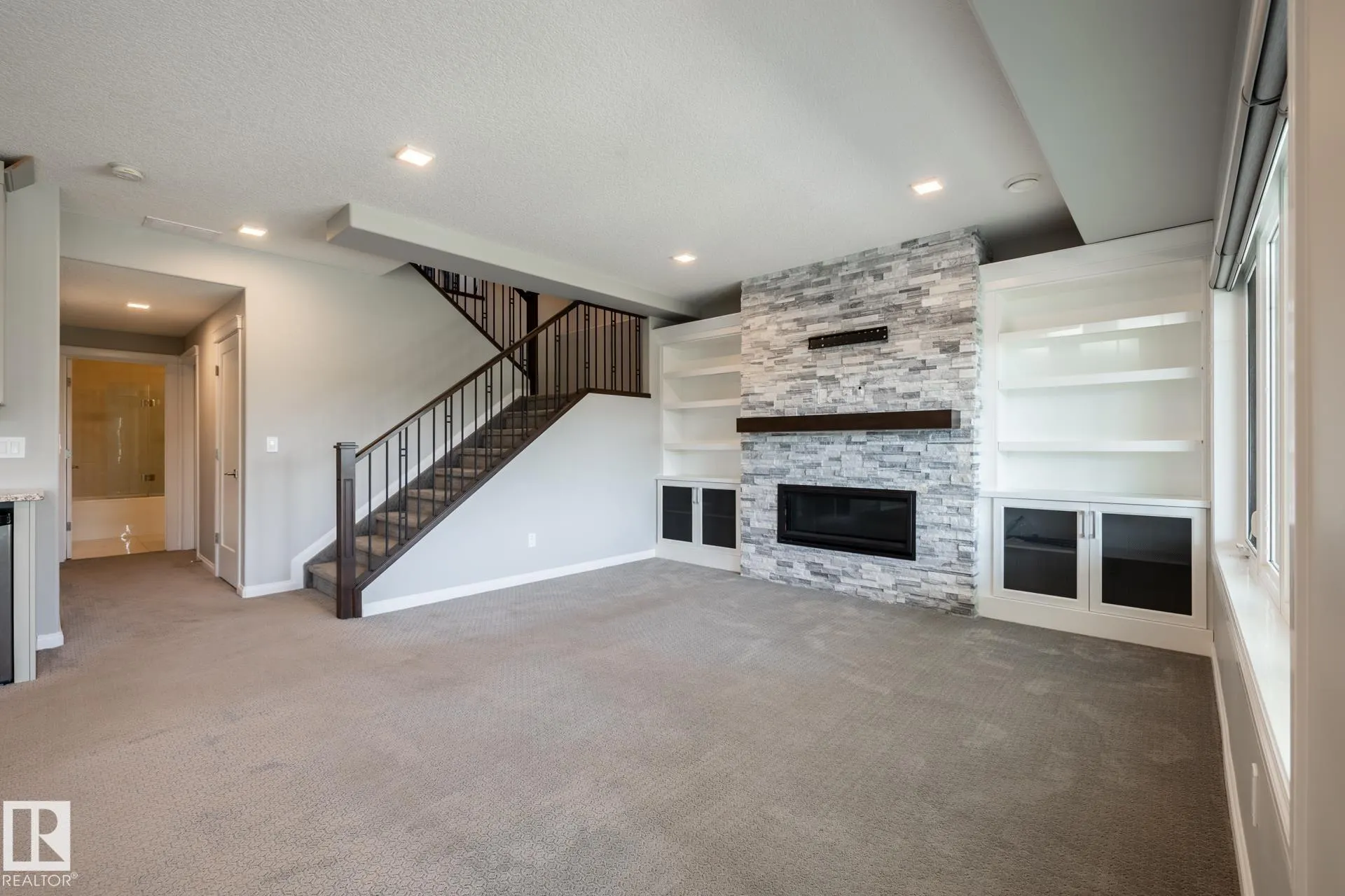 3419 Chickadee DR