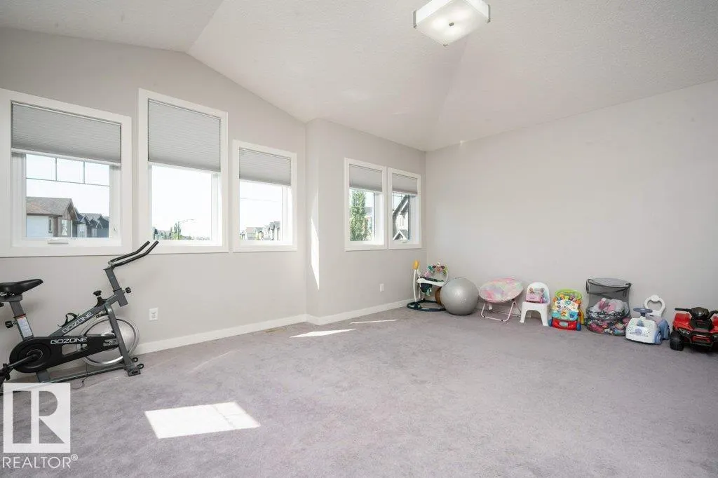 1007 158 Street