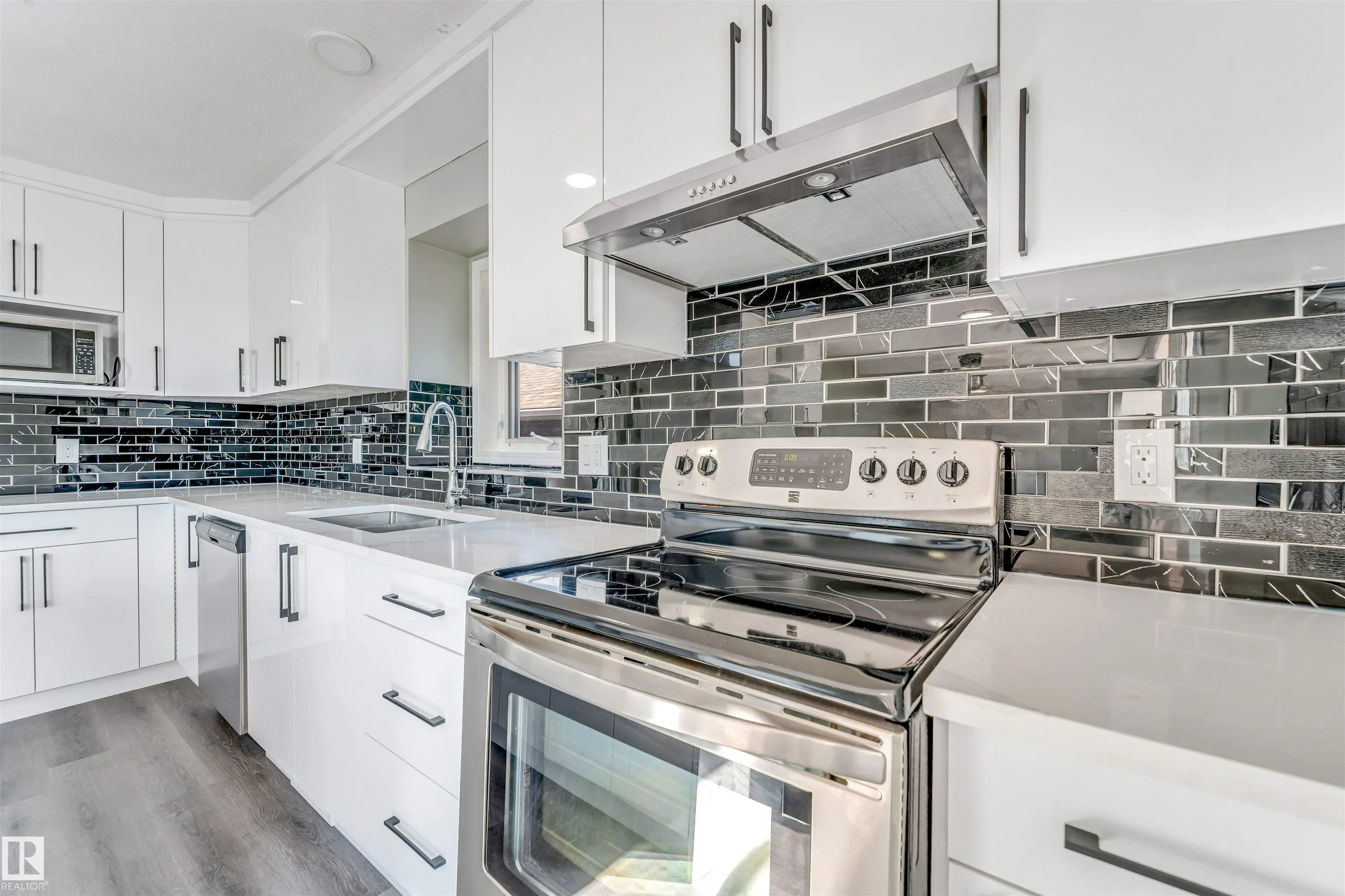 325 Jilling Cres.