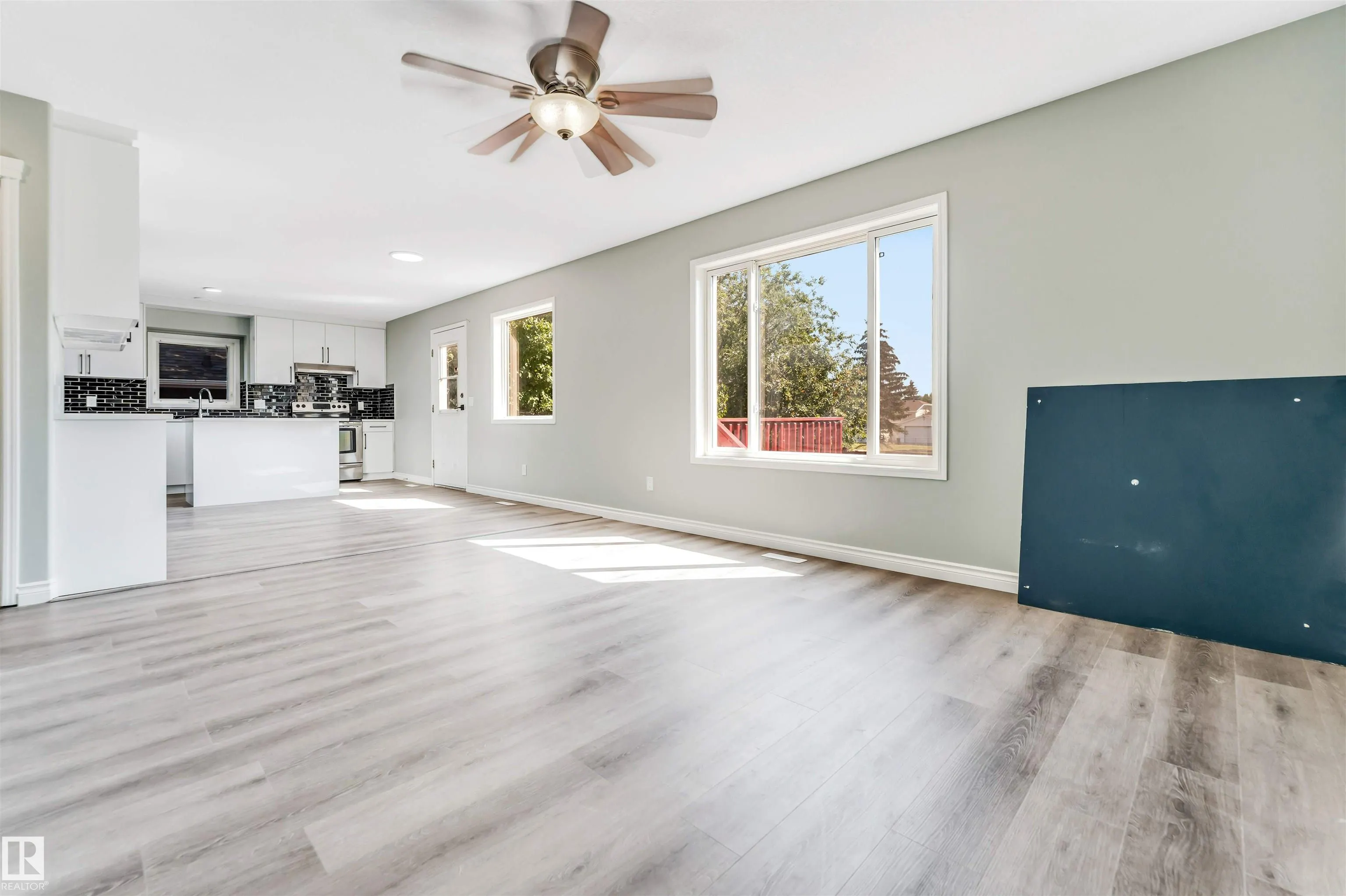 325 Jilling Cres.