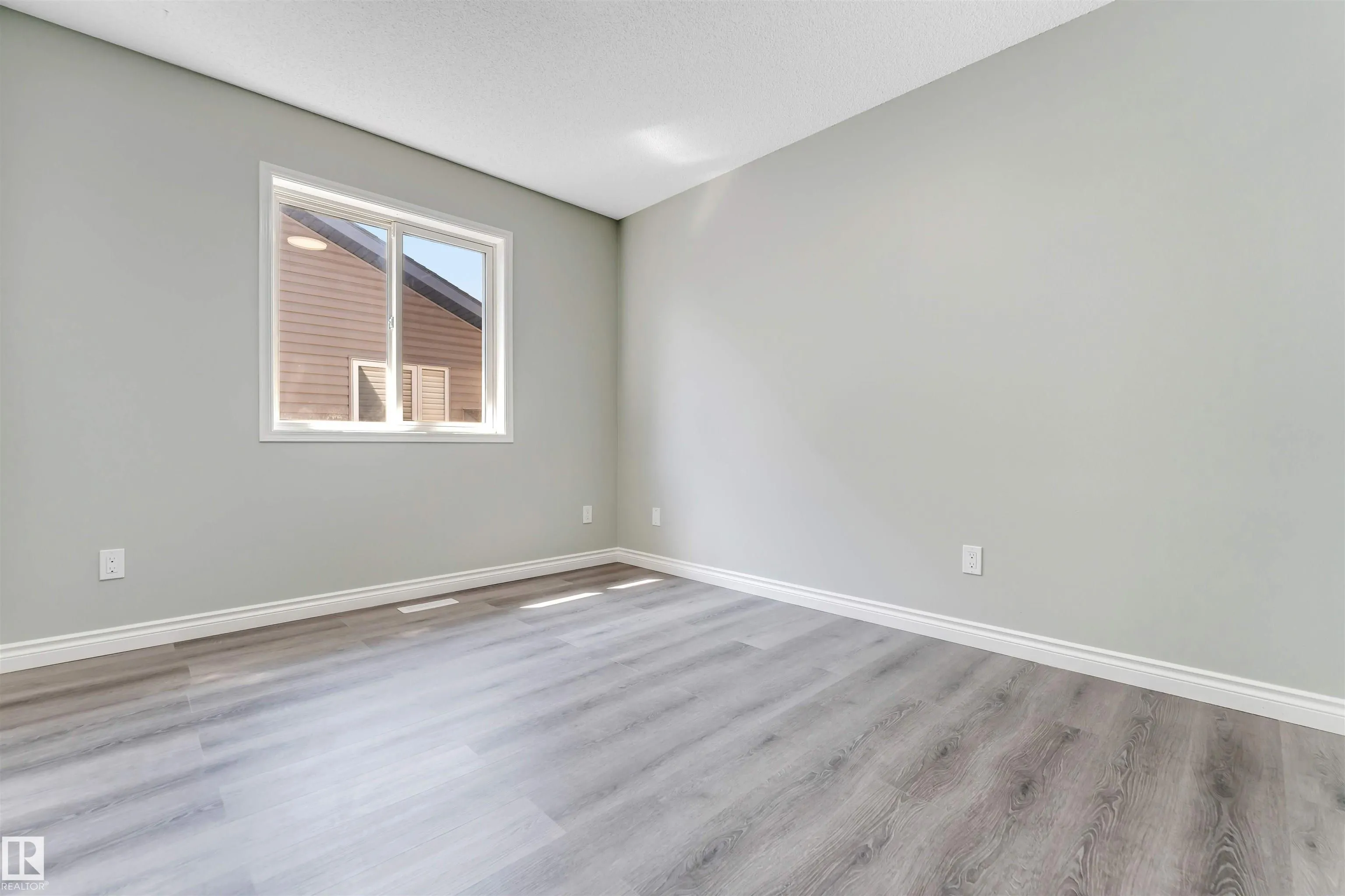 325 Jilling Cres.