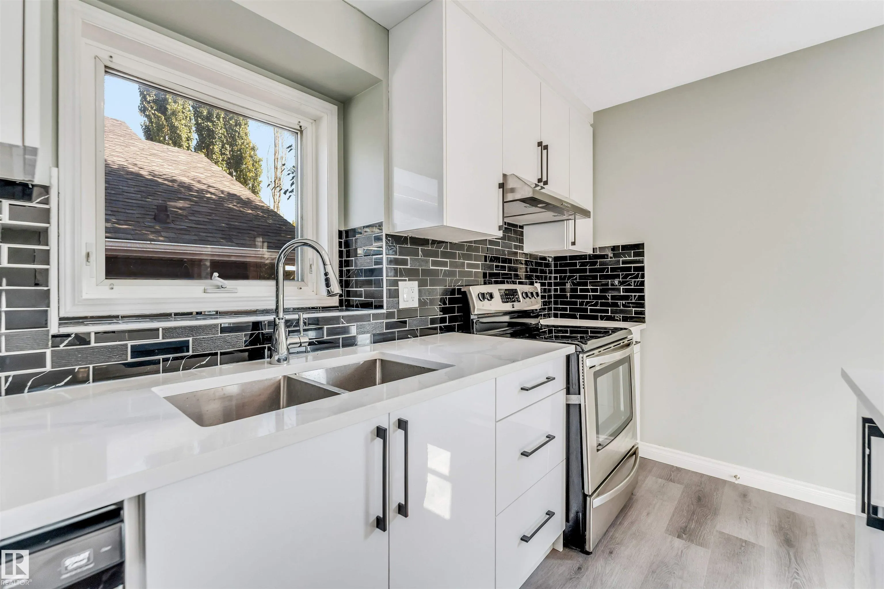 325 Jilling Cres.