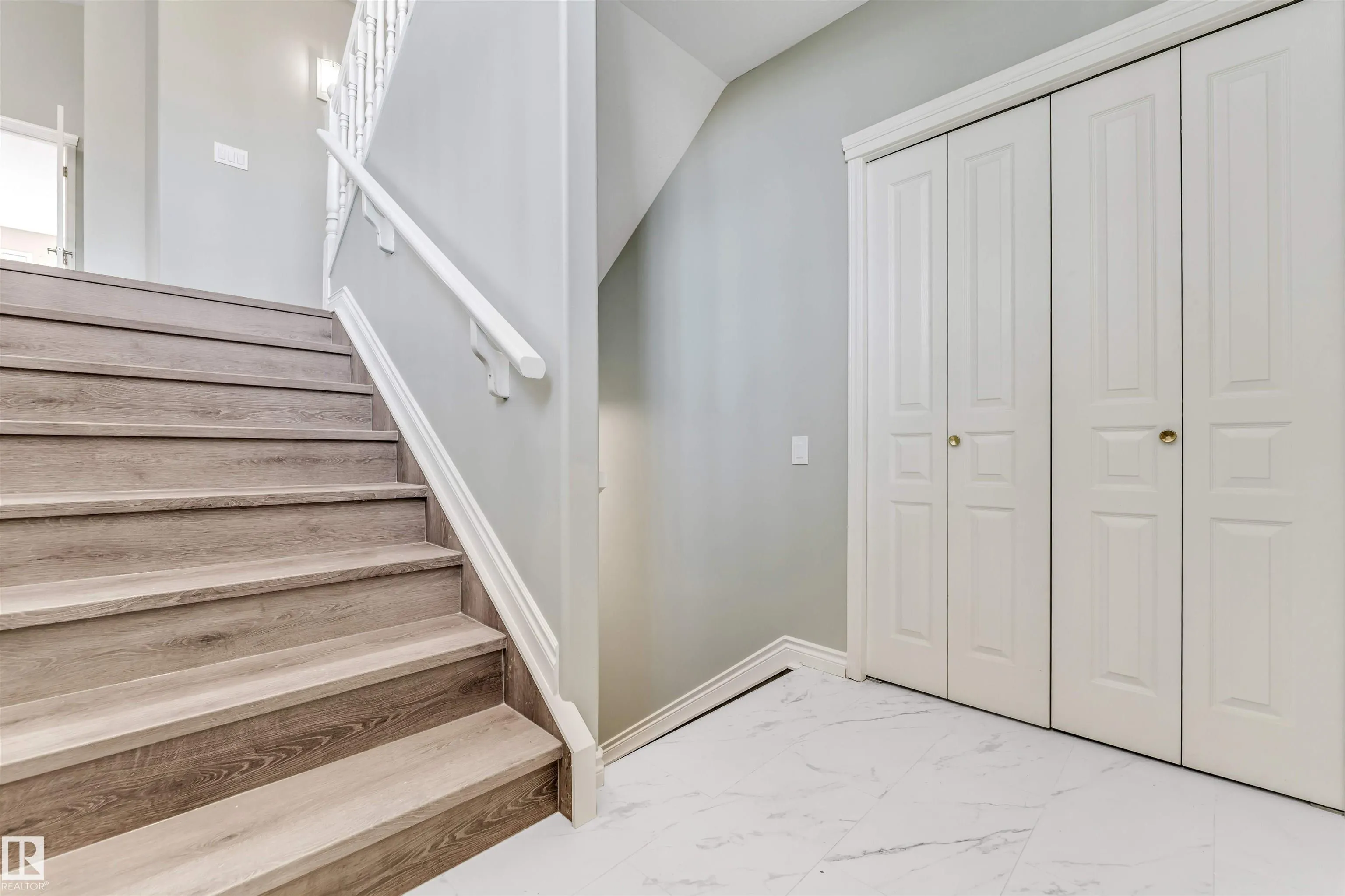 325 Jilling Cres.