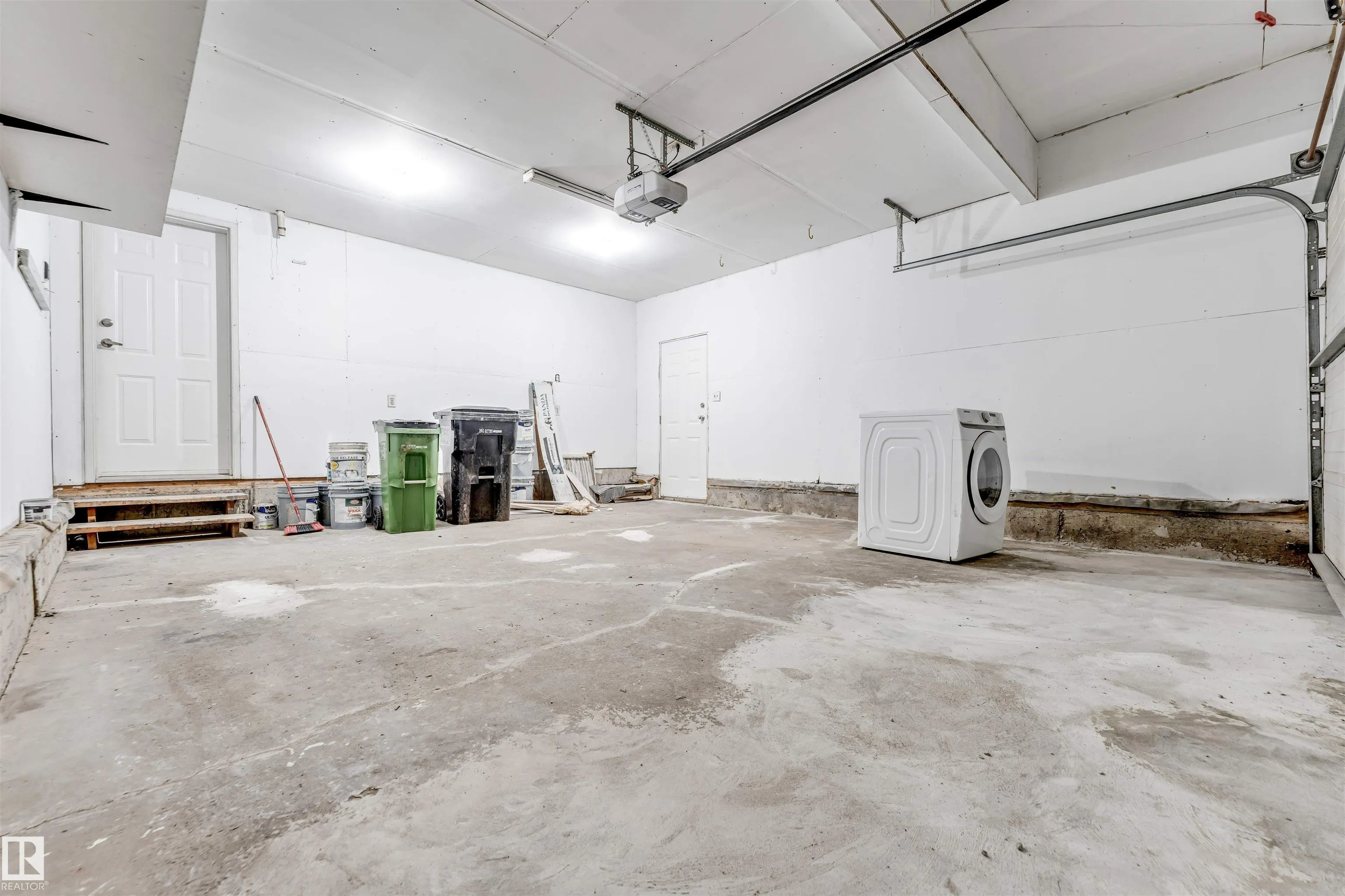 325 Jilling Cres.