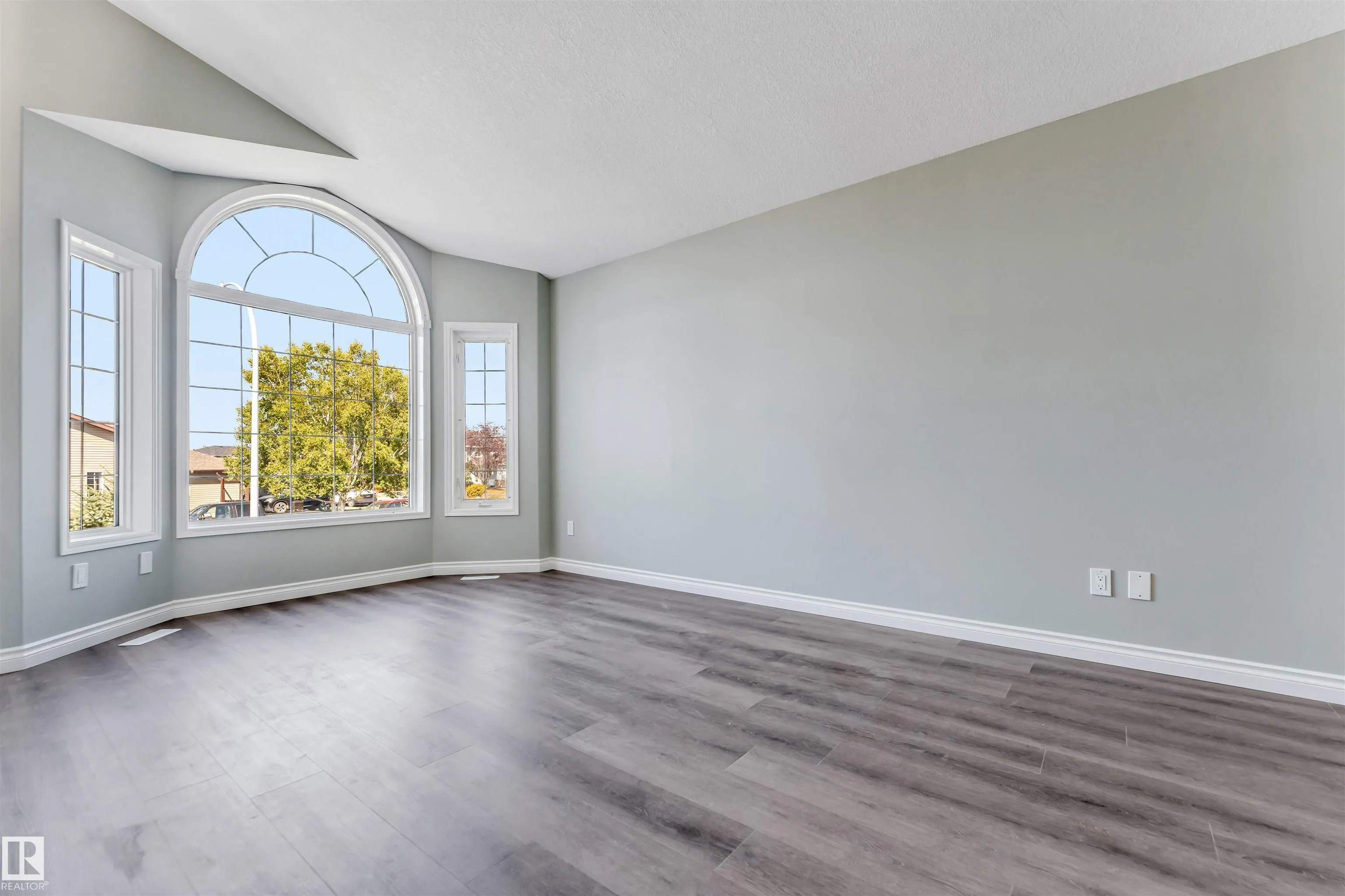 325 Jilling Cres.