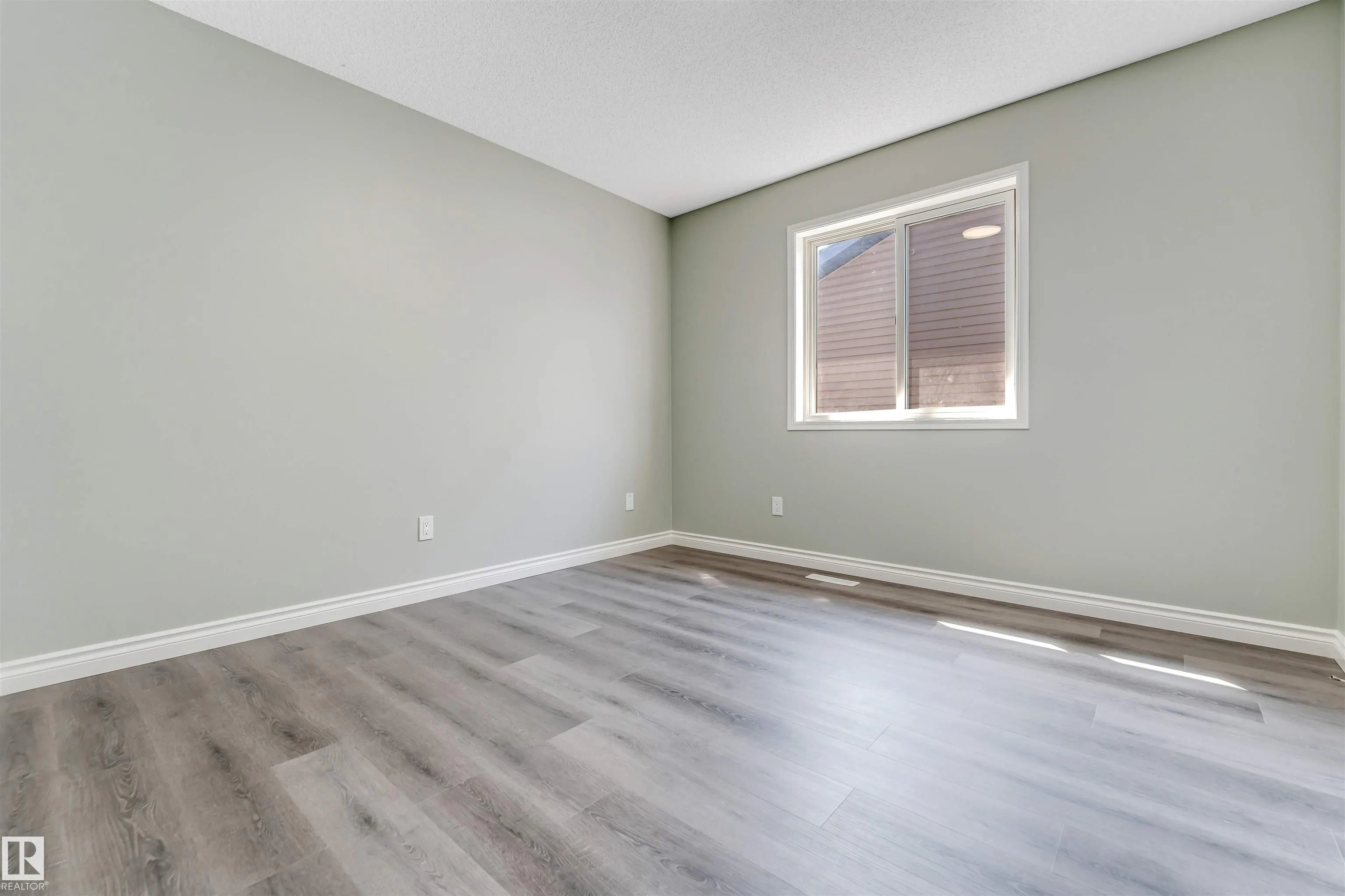325 Jilling Cres.