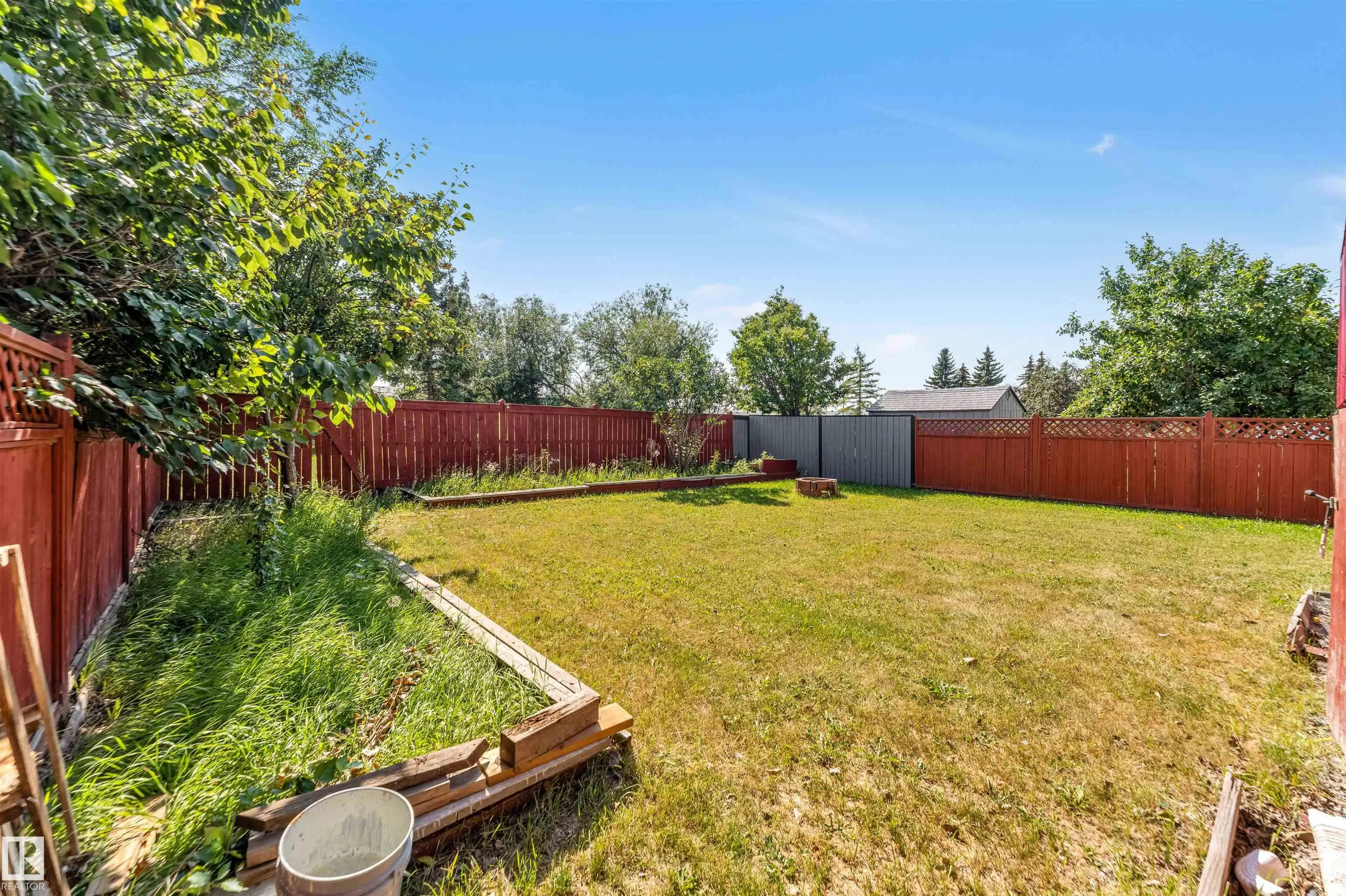 325 Jilling Cres.