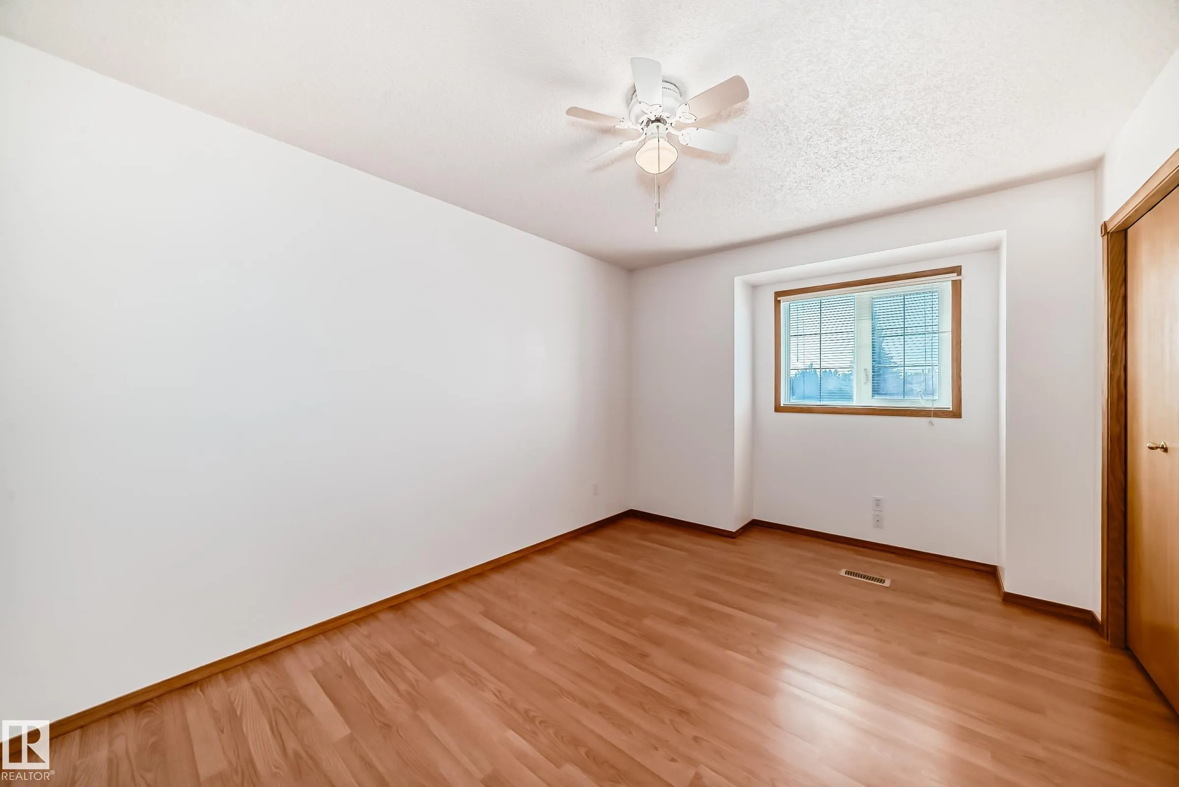 1122 Wedgewood Boulevard