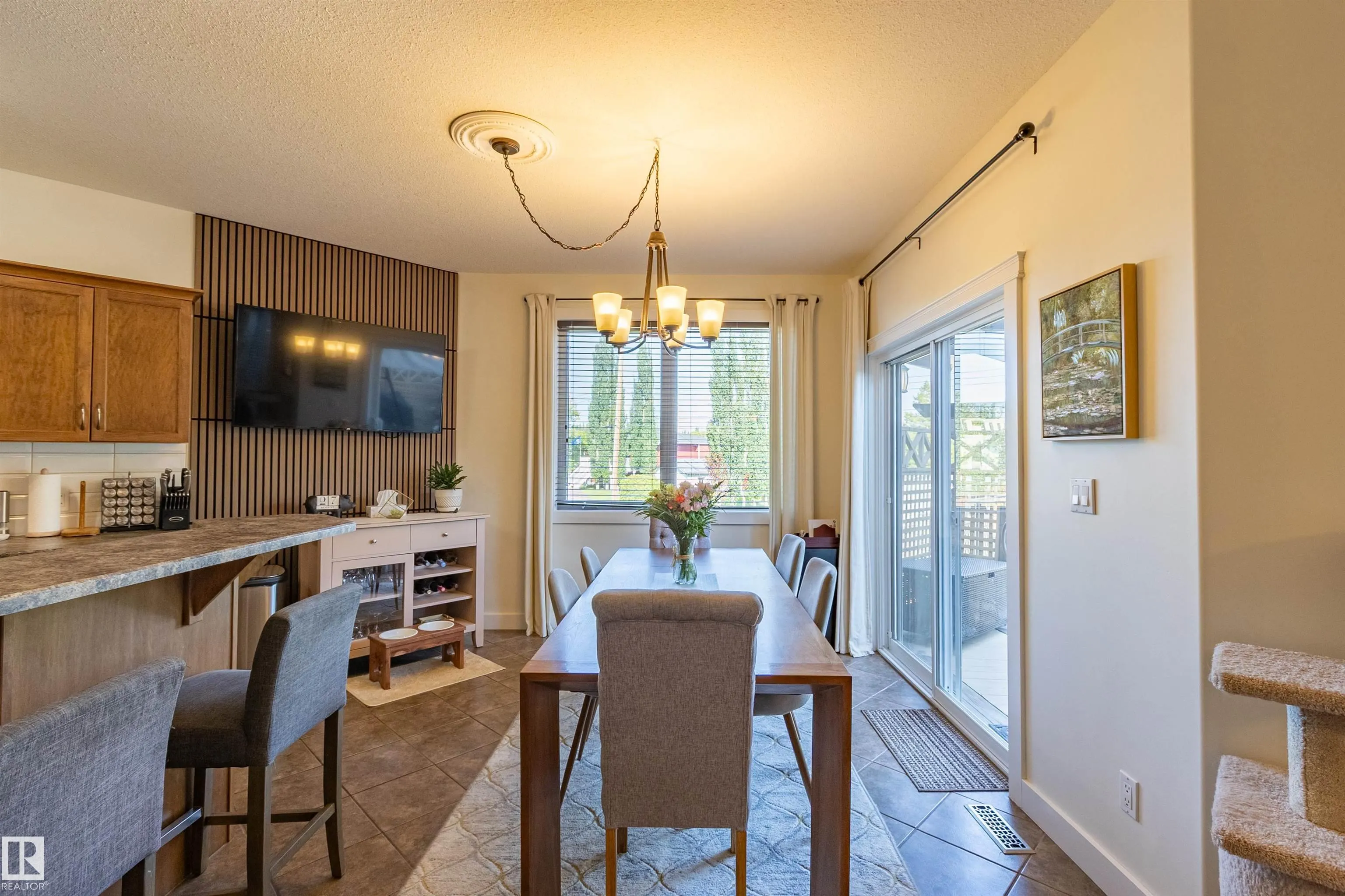 9 Southbridge Crescent