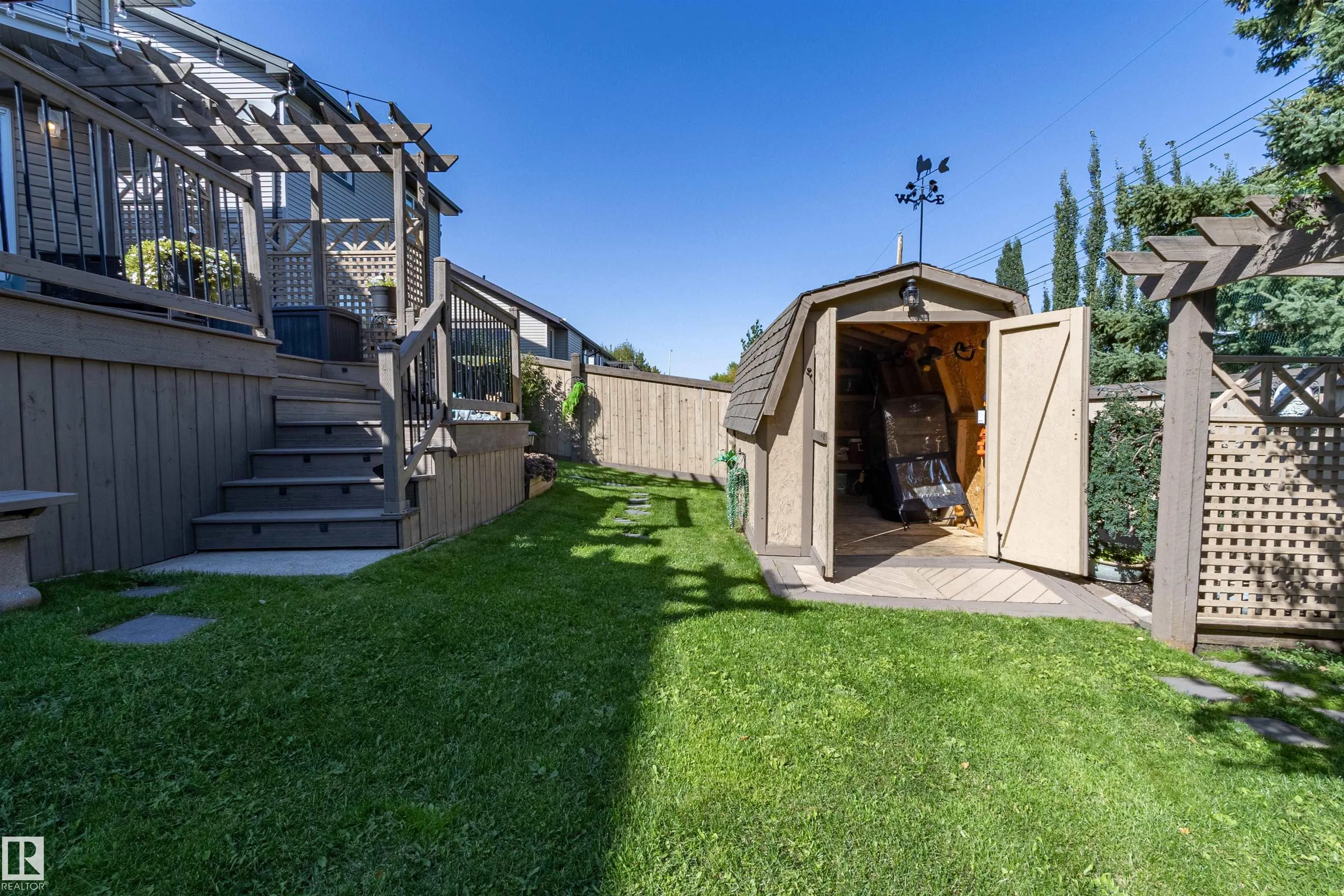 9 Southbridge Crescent