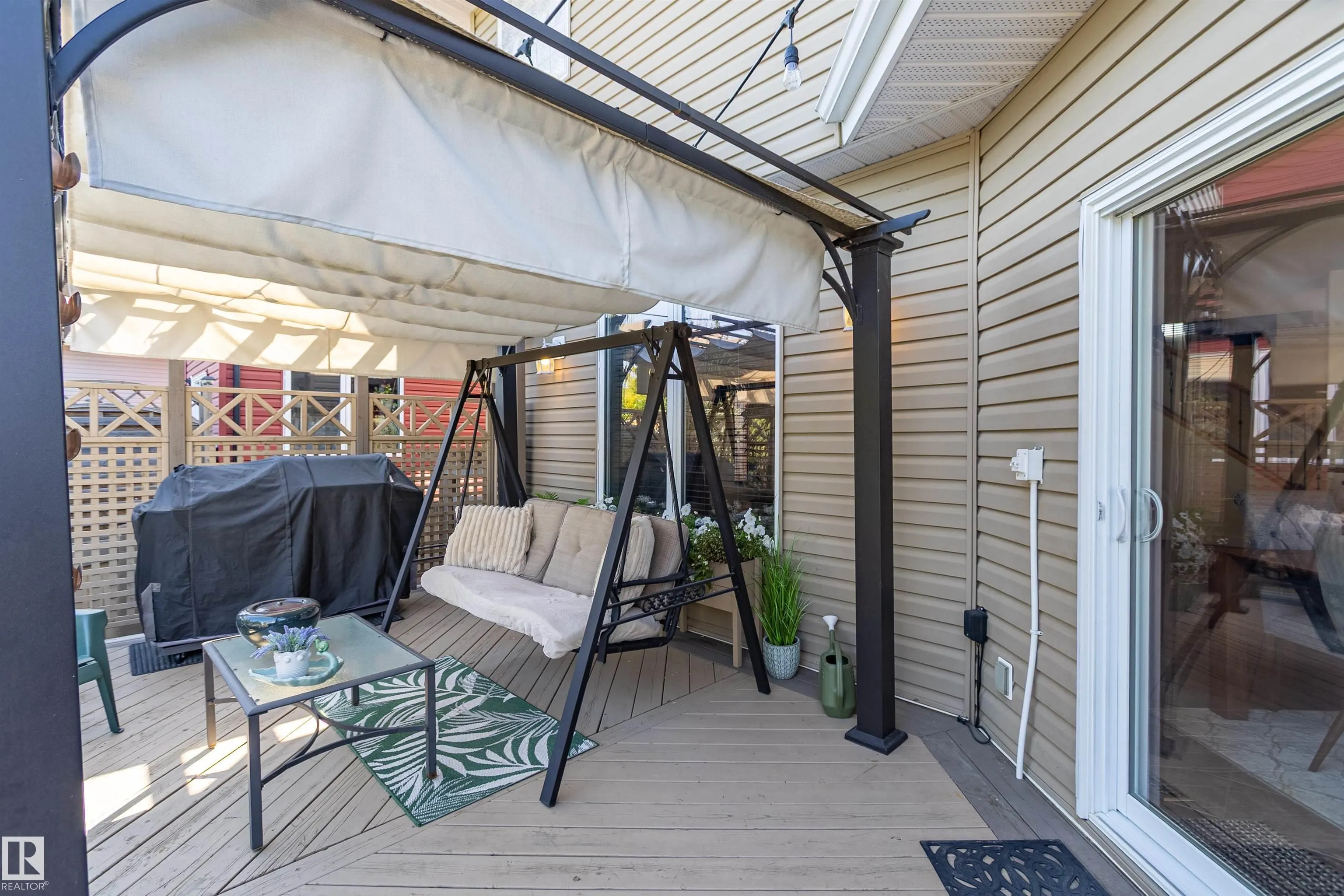 9 Southbridge Crescent