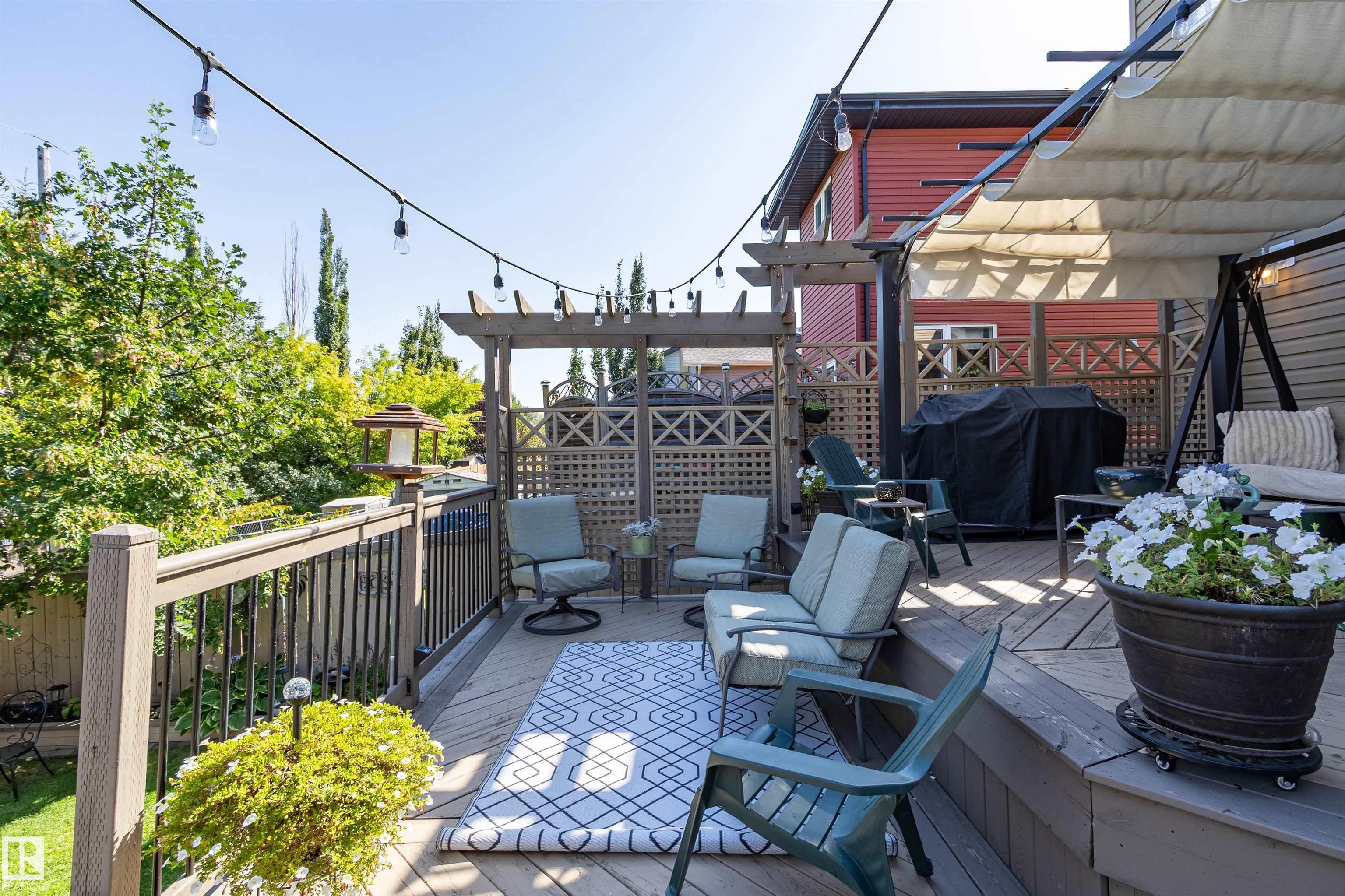 9 Southbridge Crescent