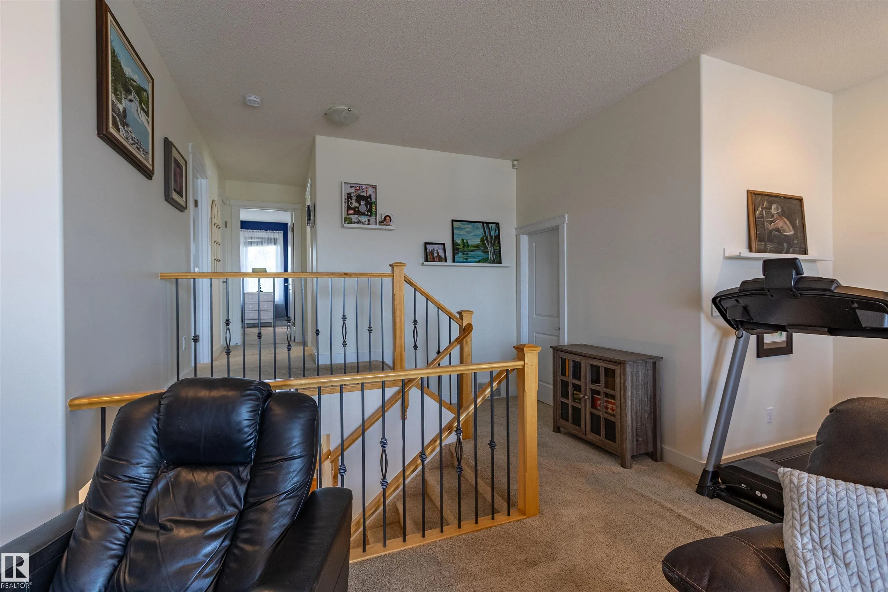 9 Southbridge Crescent