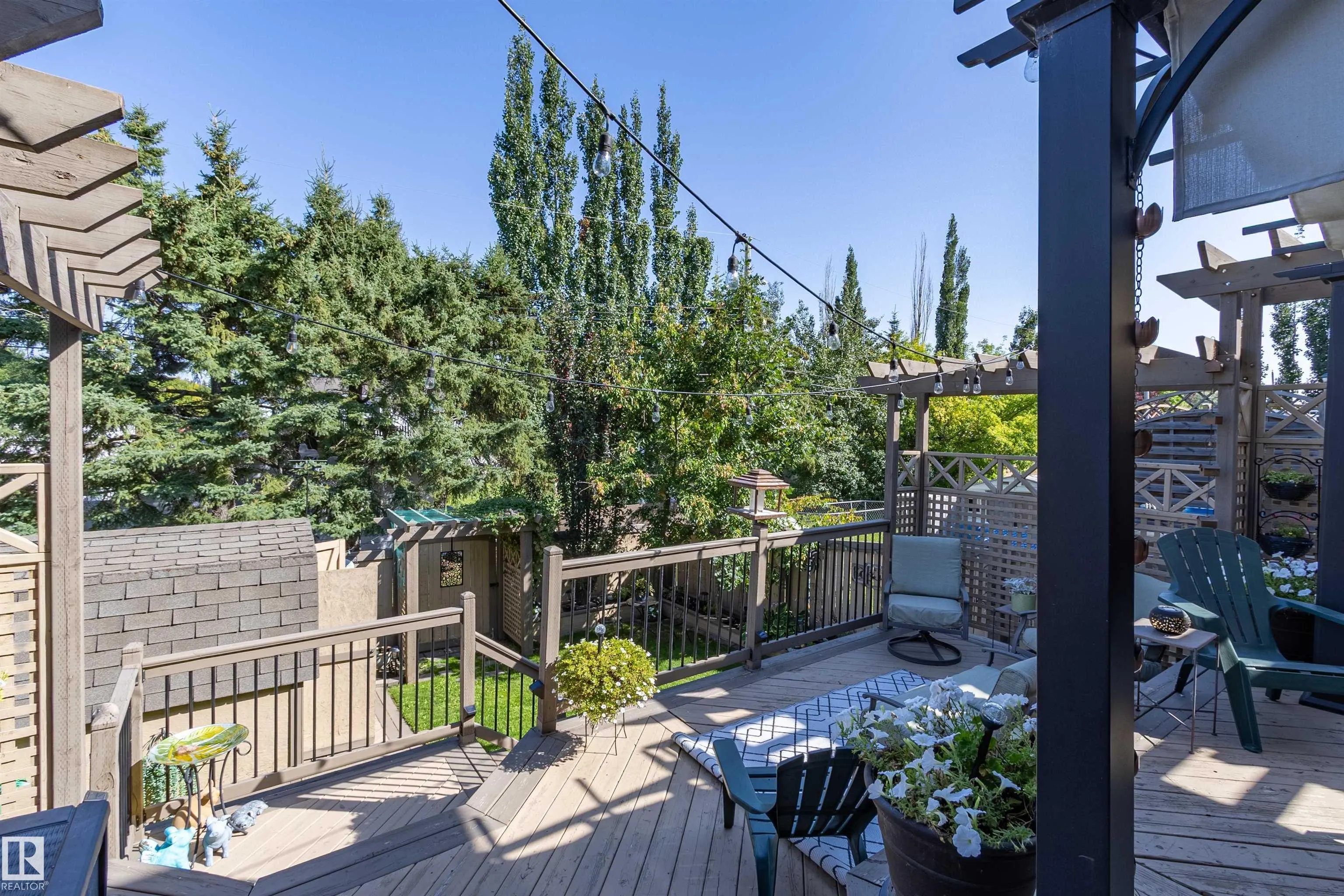 9 Southbridge Crescent