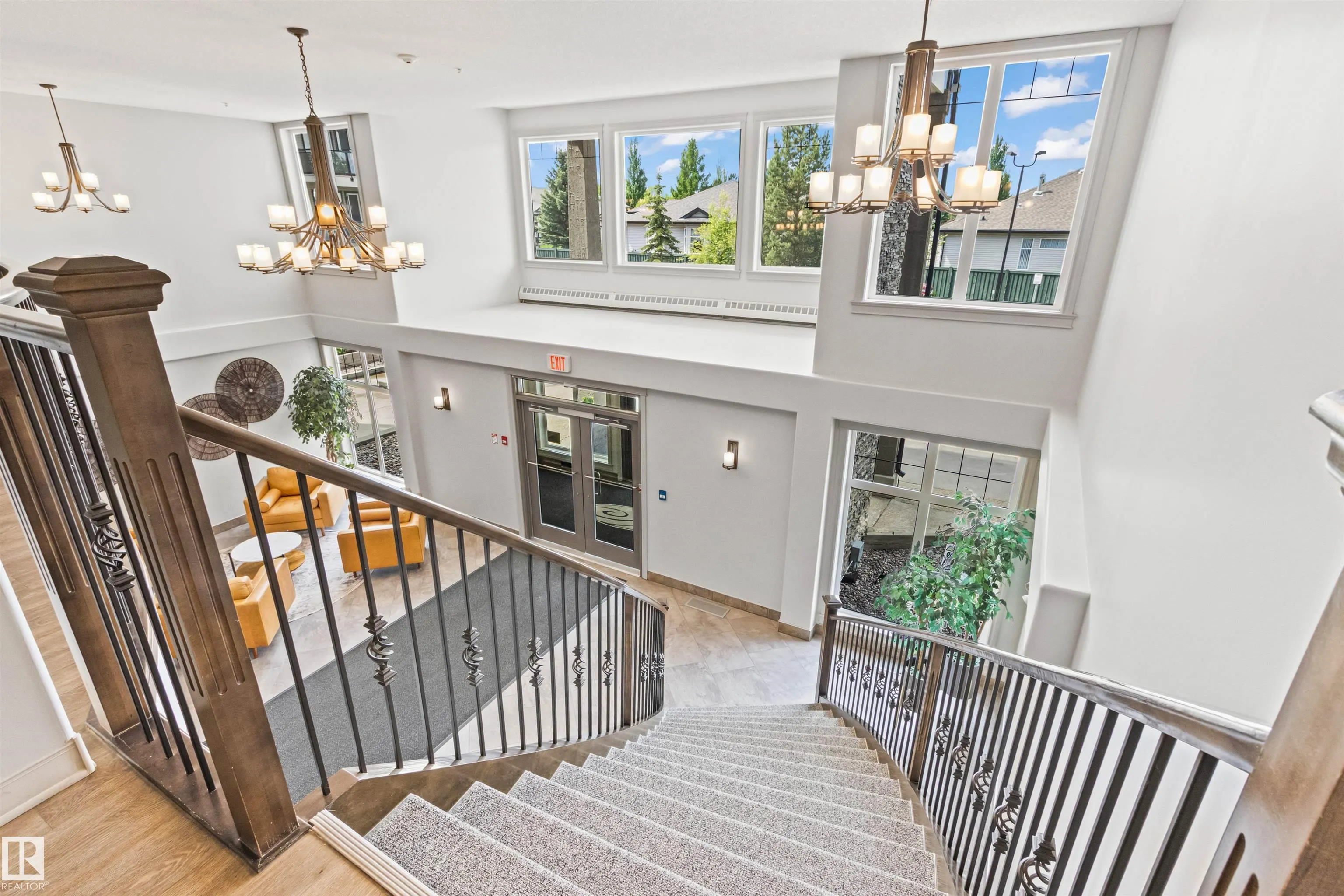12408 15 Avenue