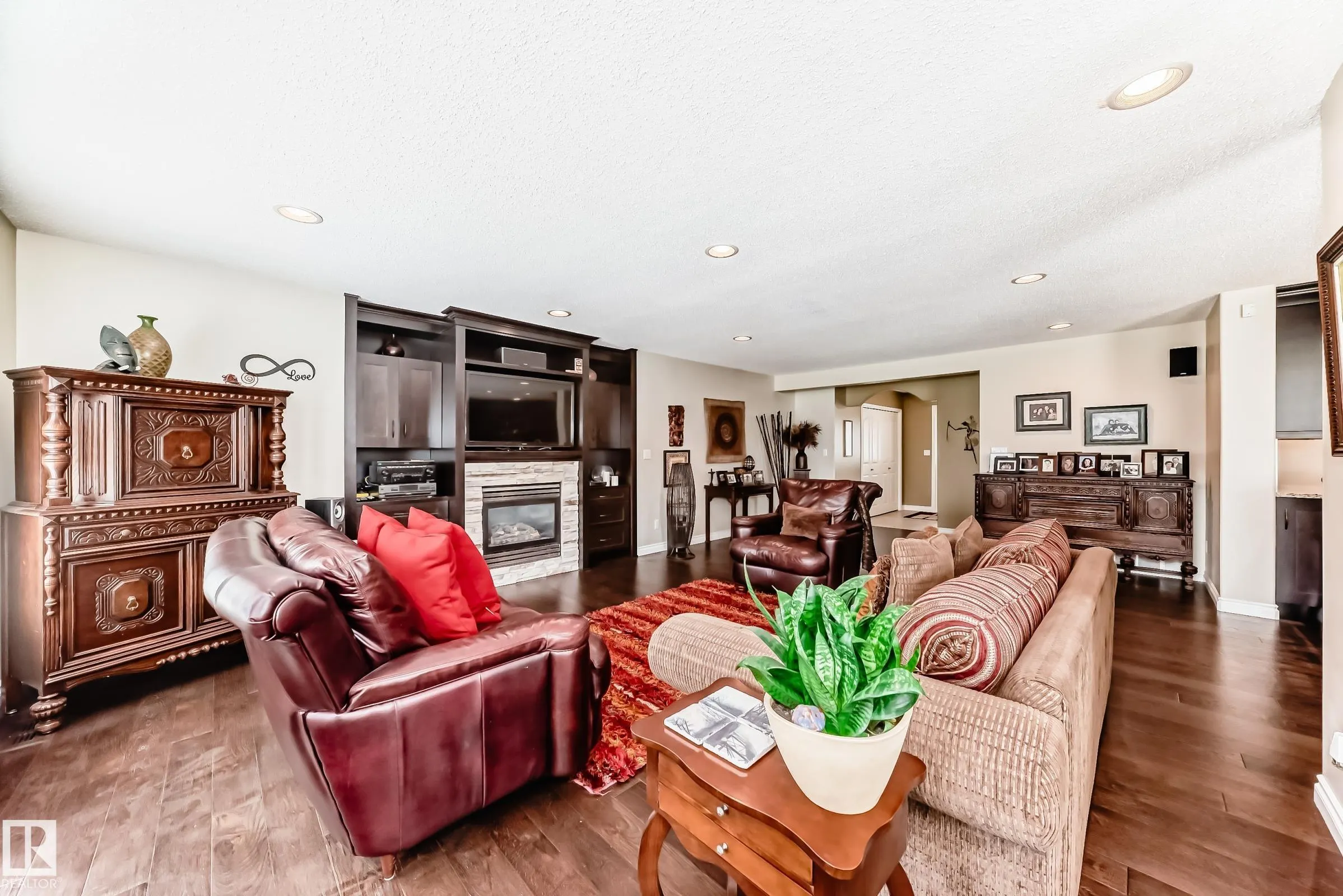 123 FOXBORO Landing