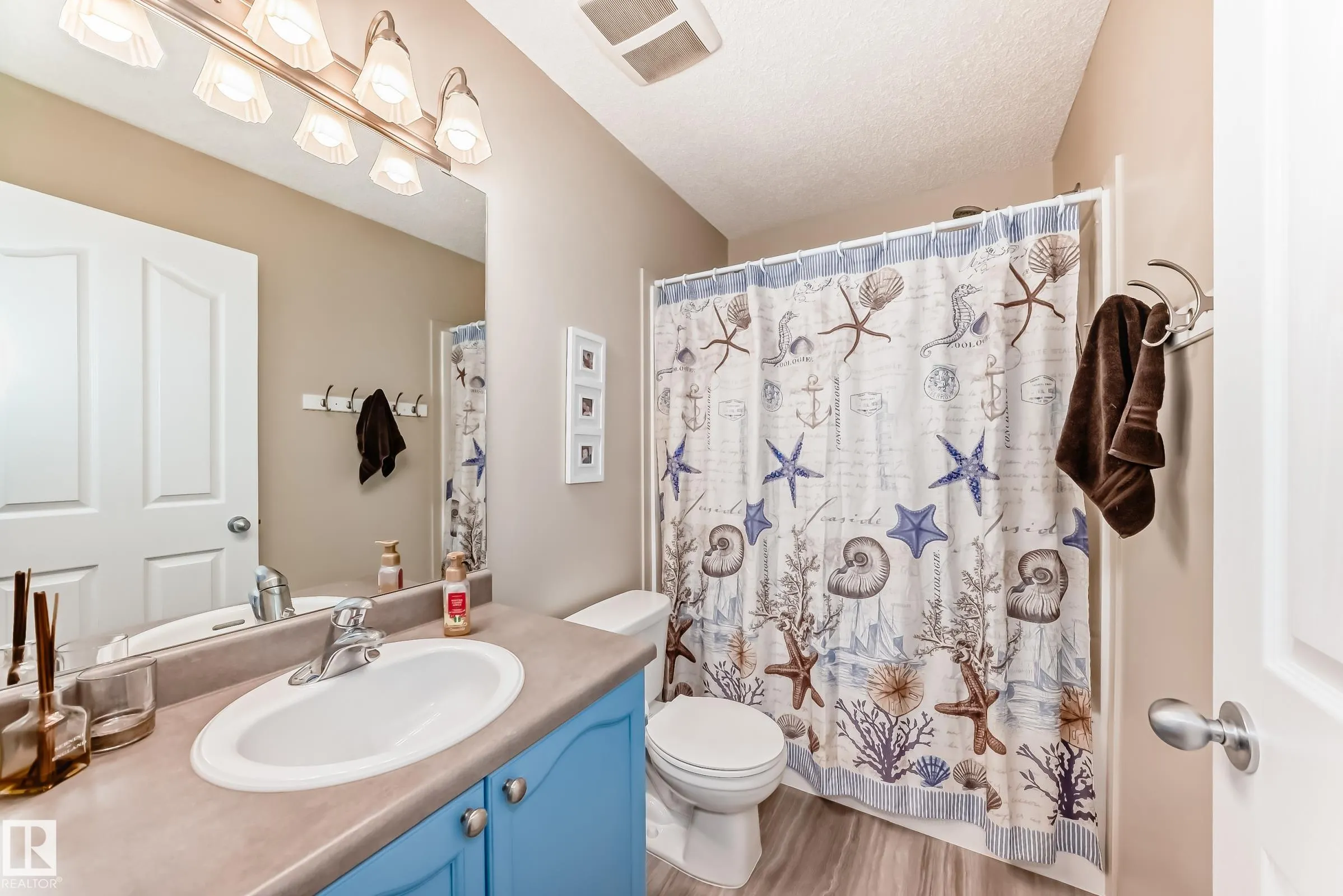 123 FOXBORO Landing