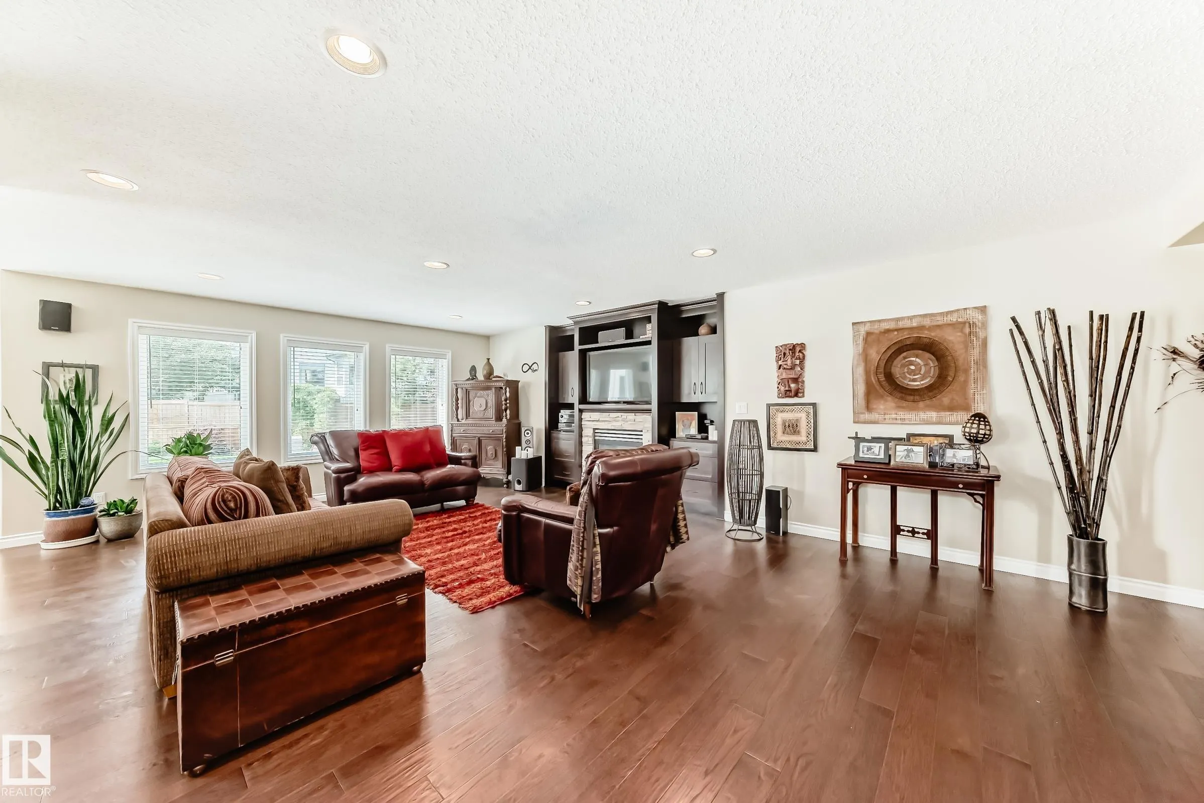 123 FOXBORO Landing