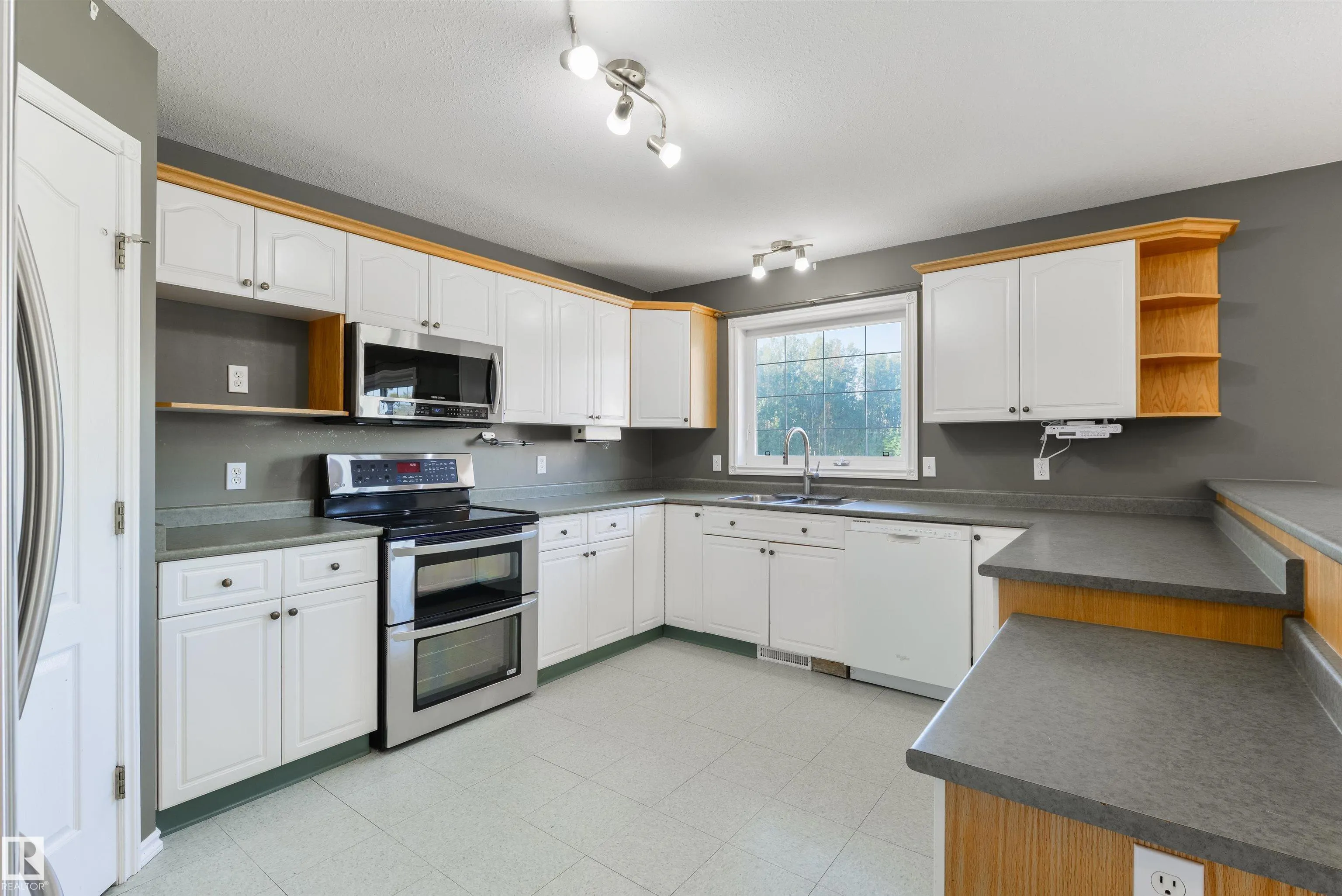 52505 RGE ROAD 22