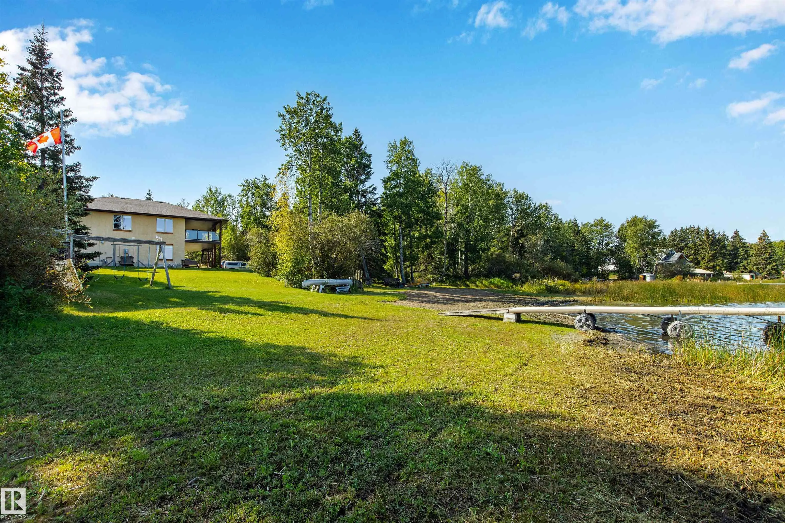 4 Sunshine Bay Road