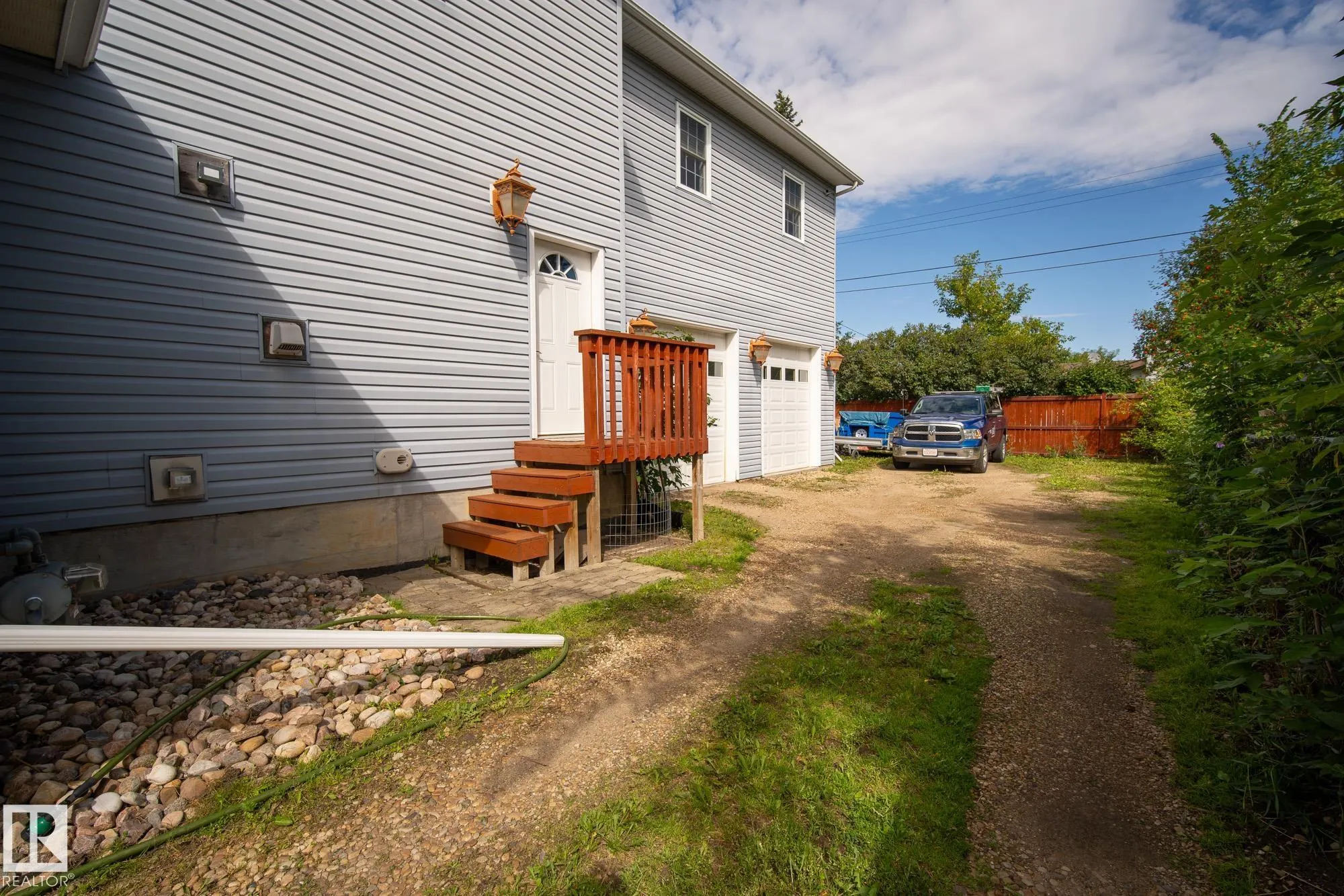 127 PINE Street